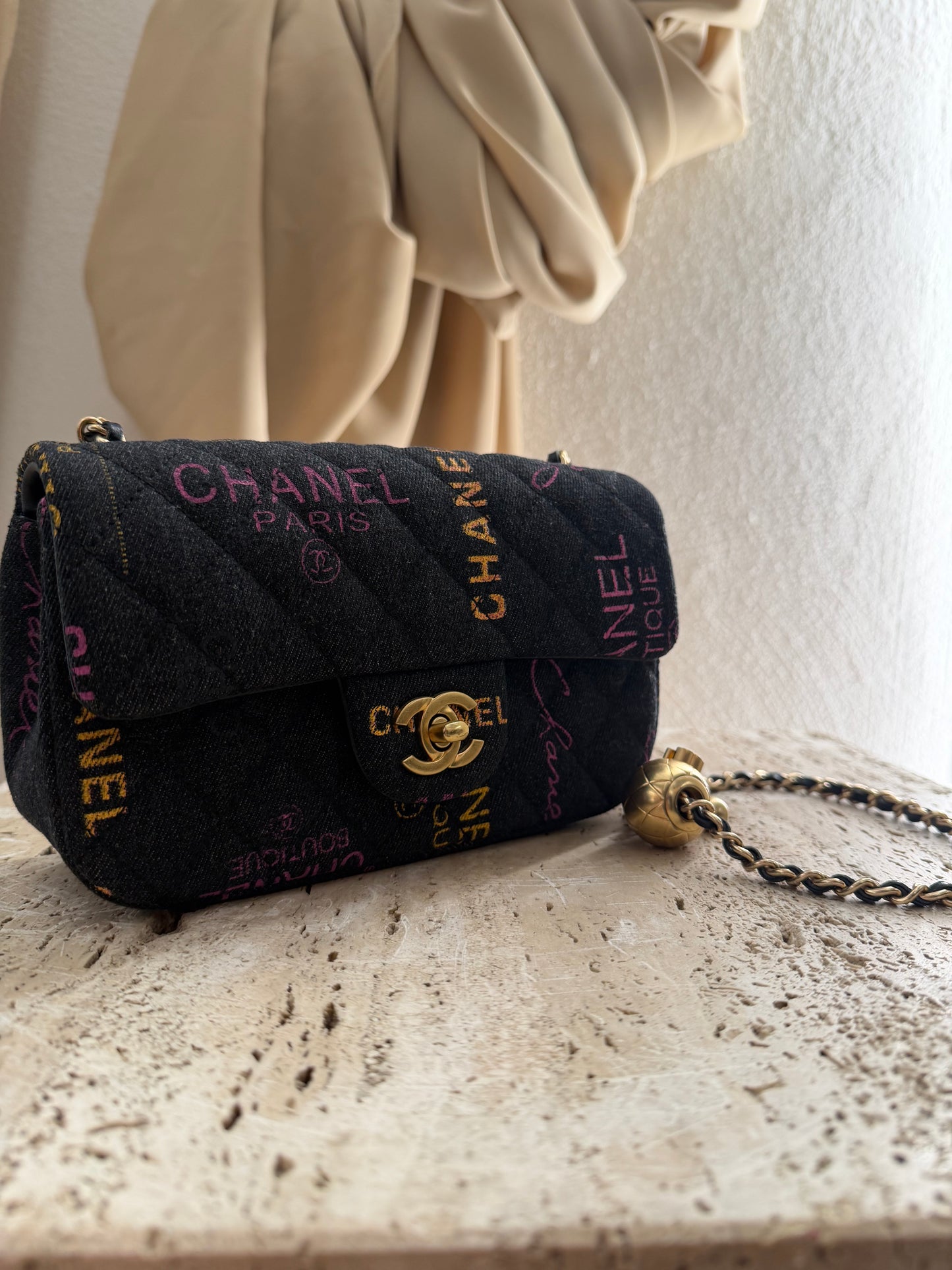 Chanel vip gift make up second hand
