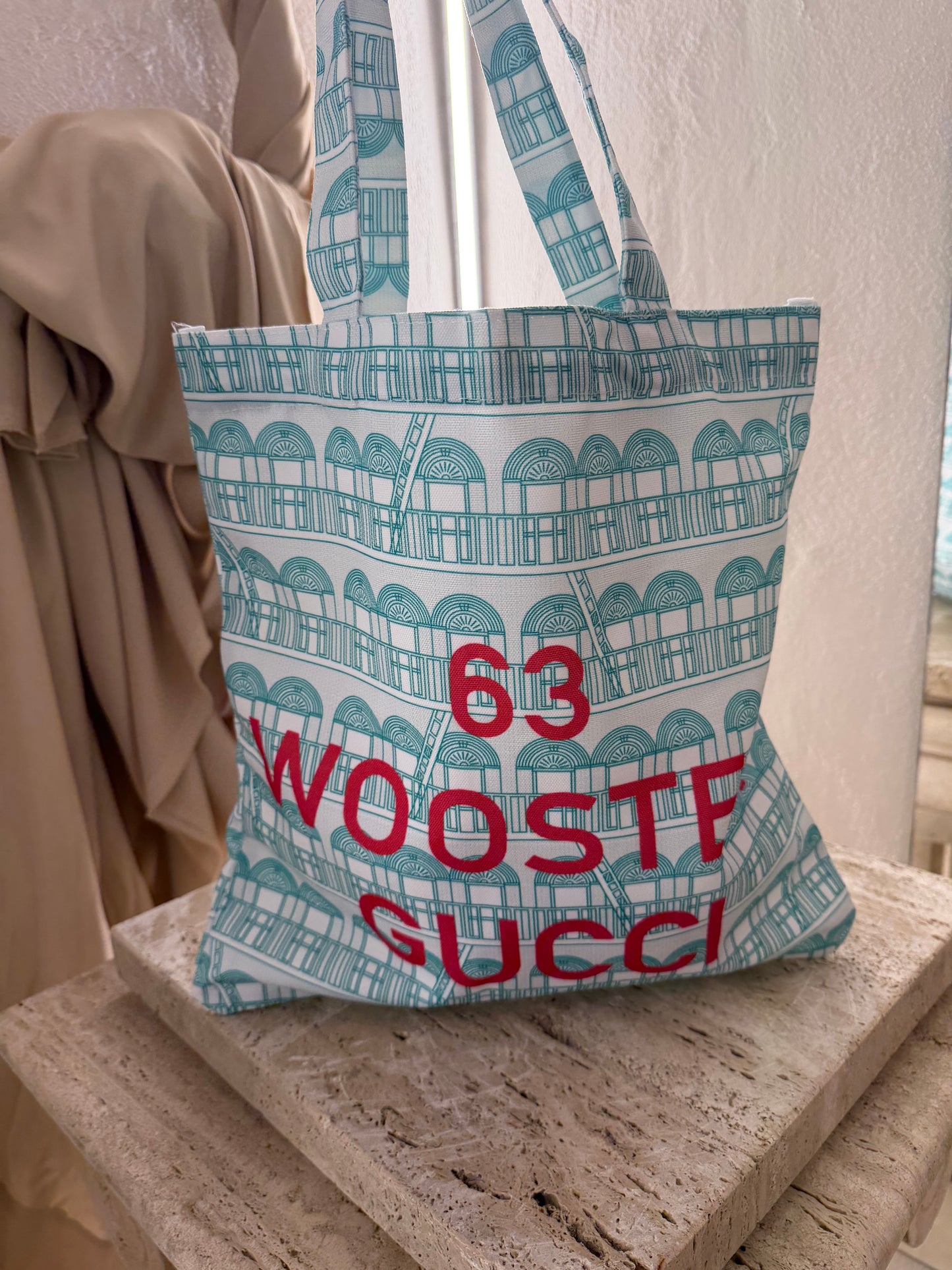 Gucci uniform second hand