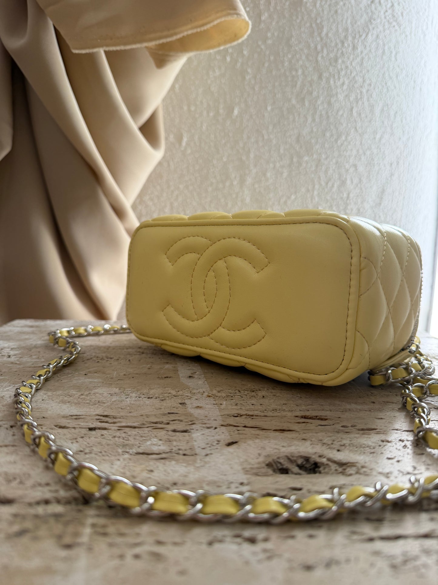 Chanel  vanity box vip gift second hand