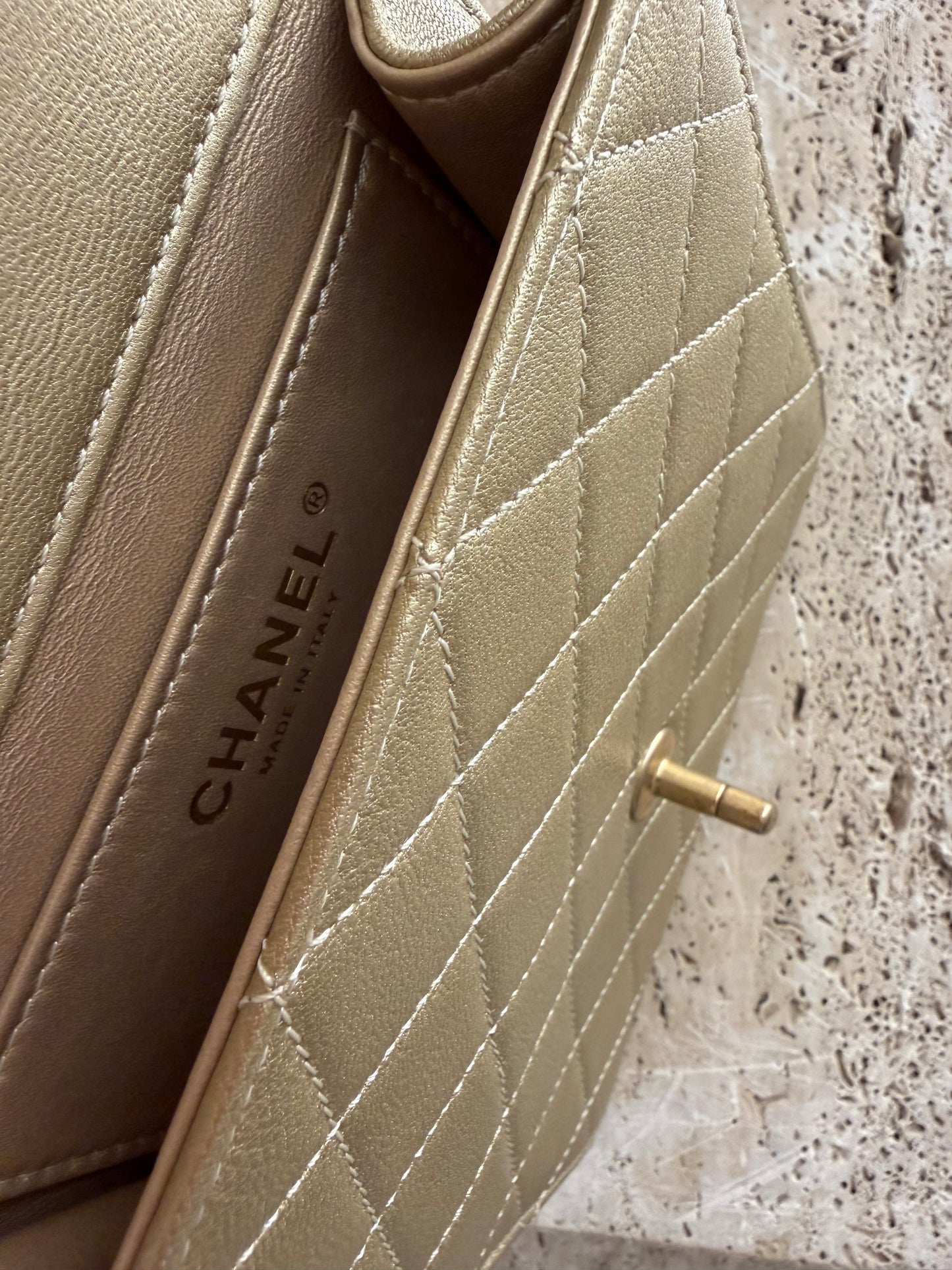 Chanel pochette second hand