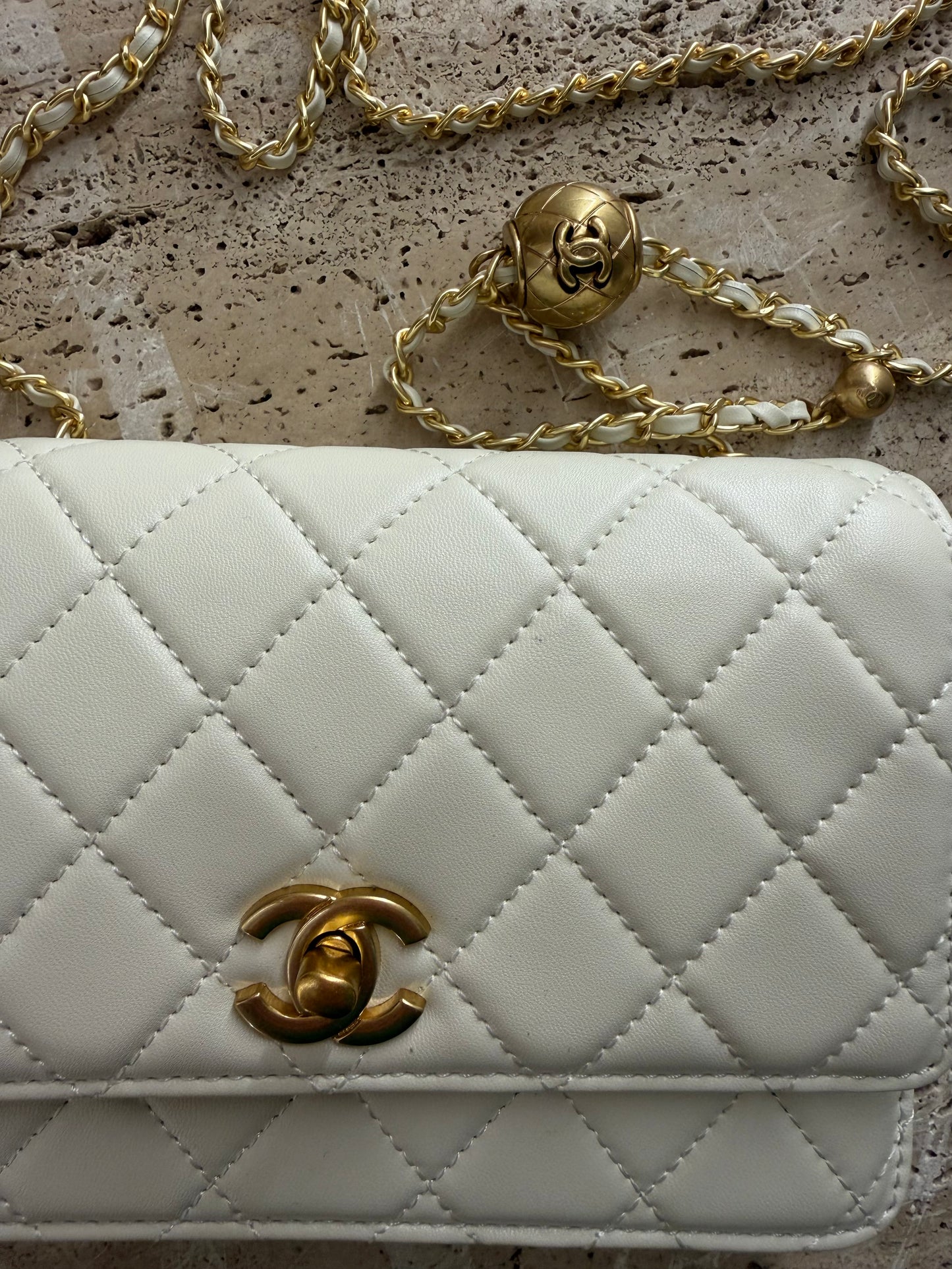 Chanel woc gift vip make up second hand