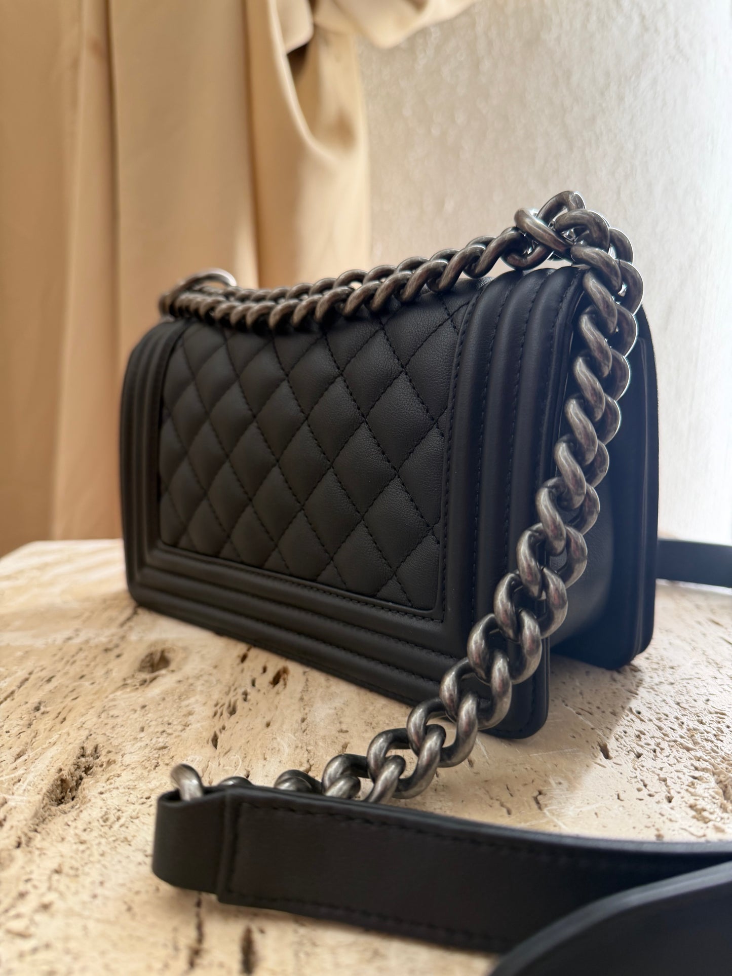 Chanel boy second hand