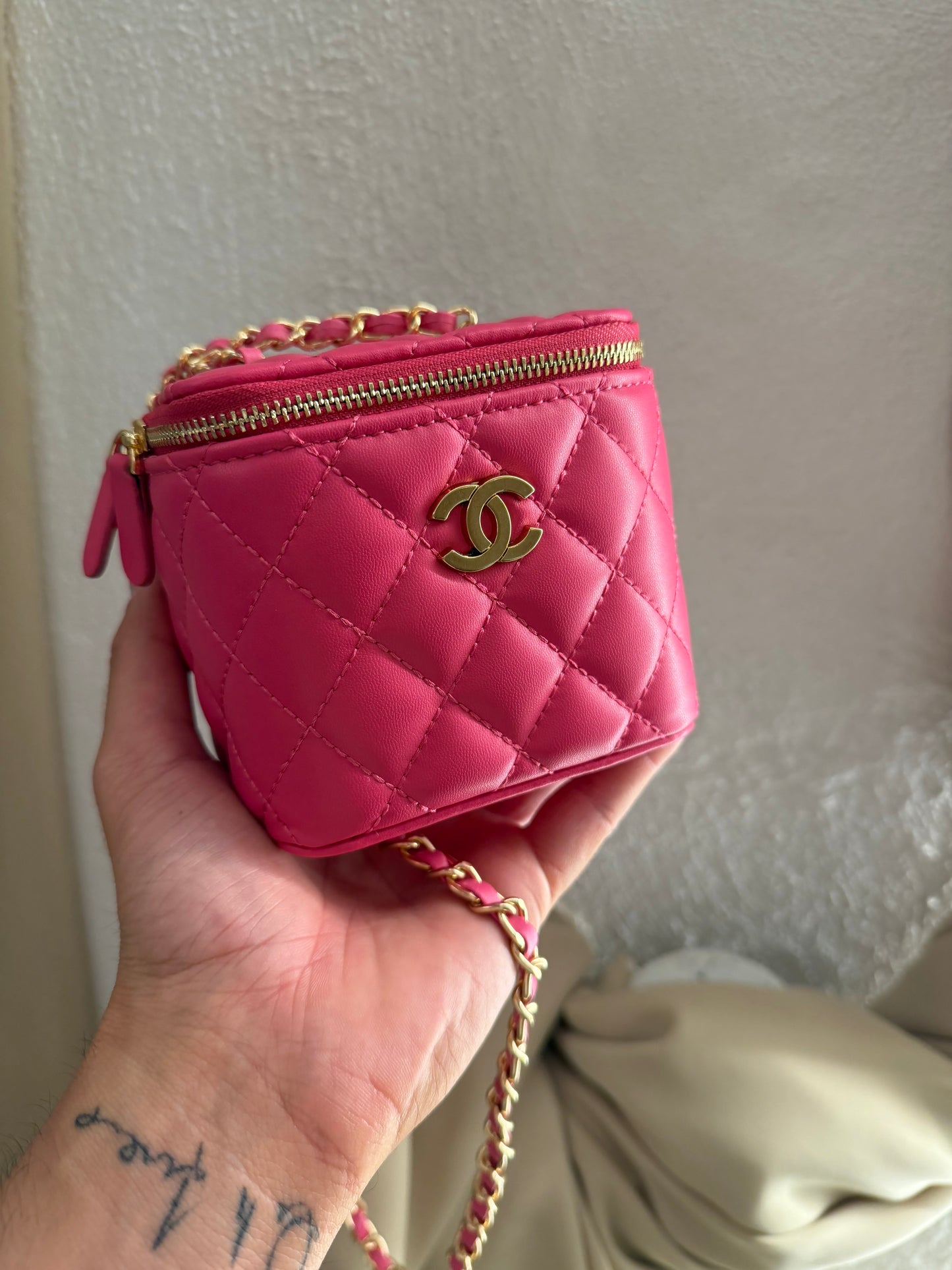 Chanel vip gift make up second hand