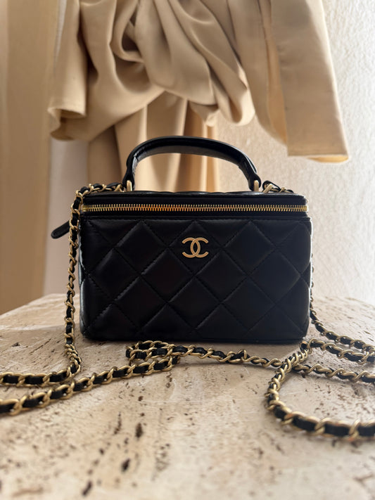 Chanel sweet vanity box vip gift second hand