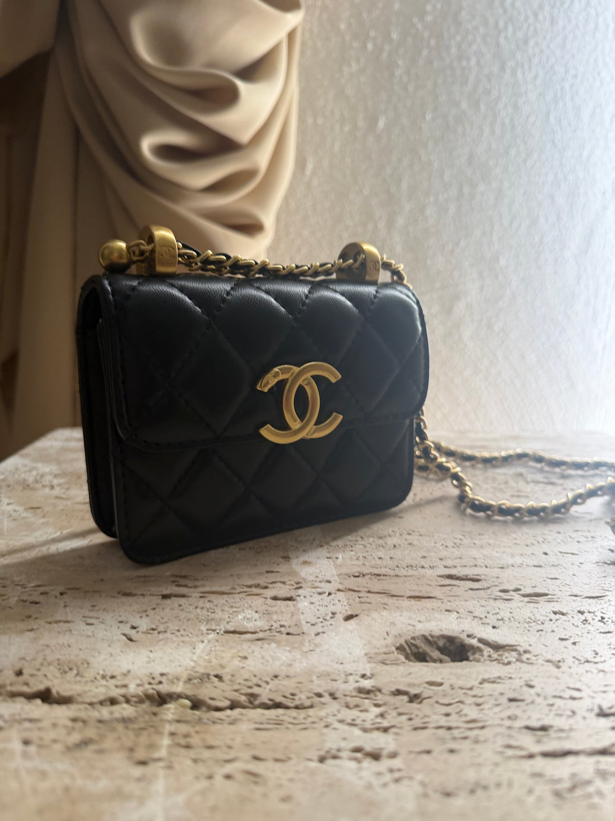 Chanel vip gift mini make up second hand