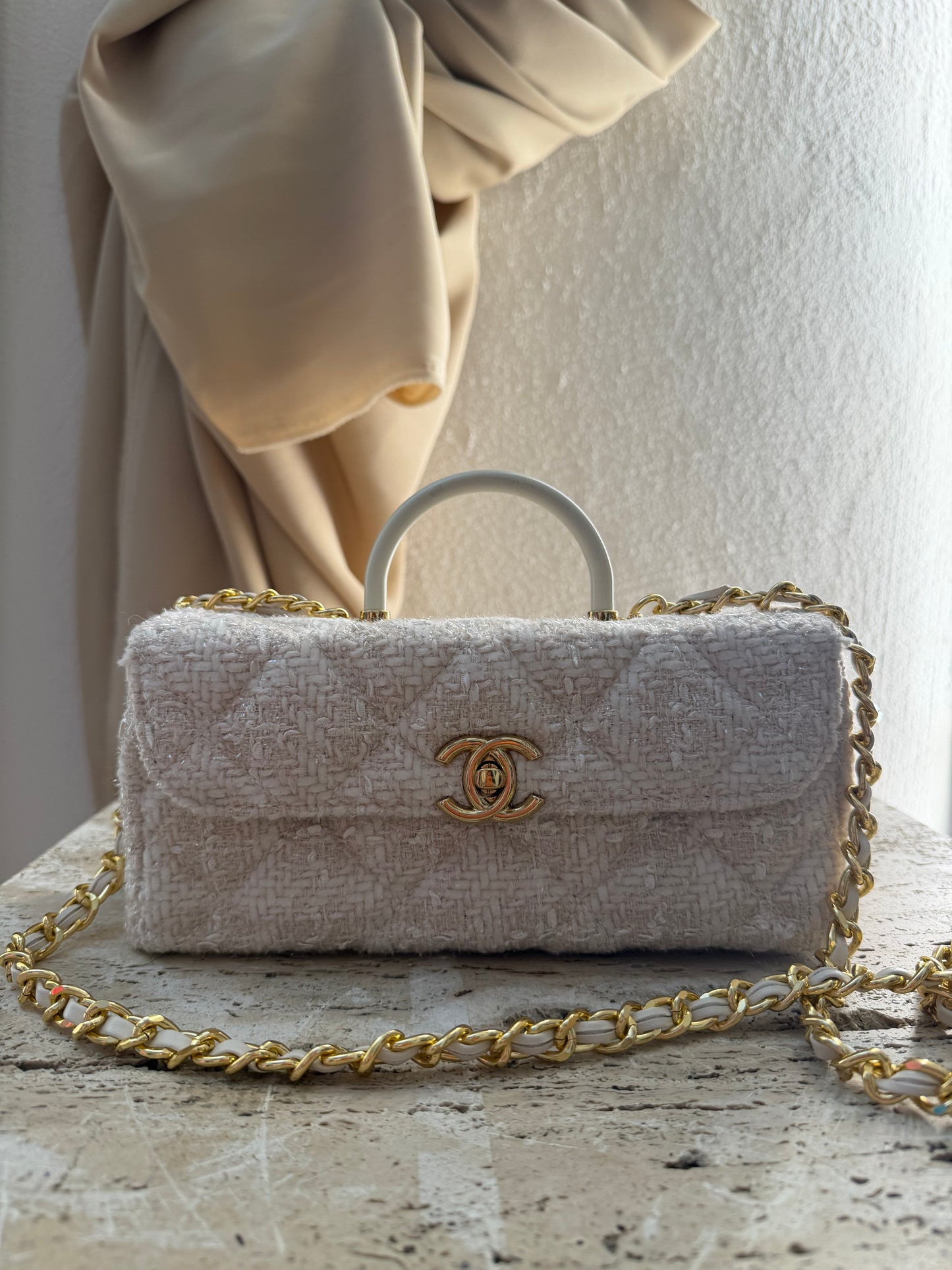 Chanel vip gift make up second hand