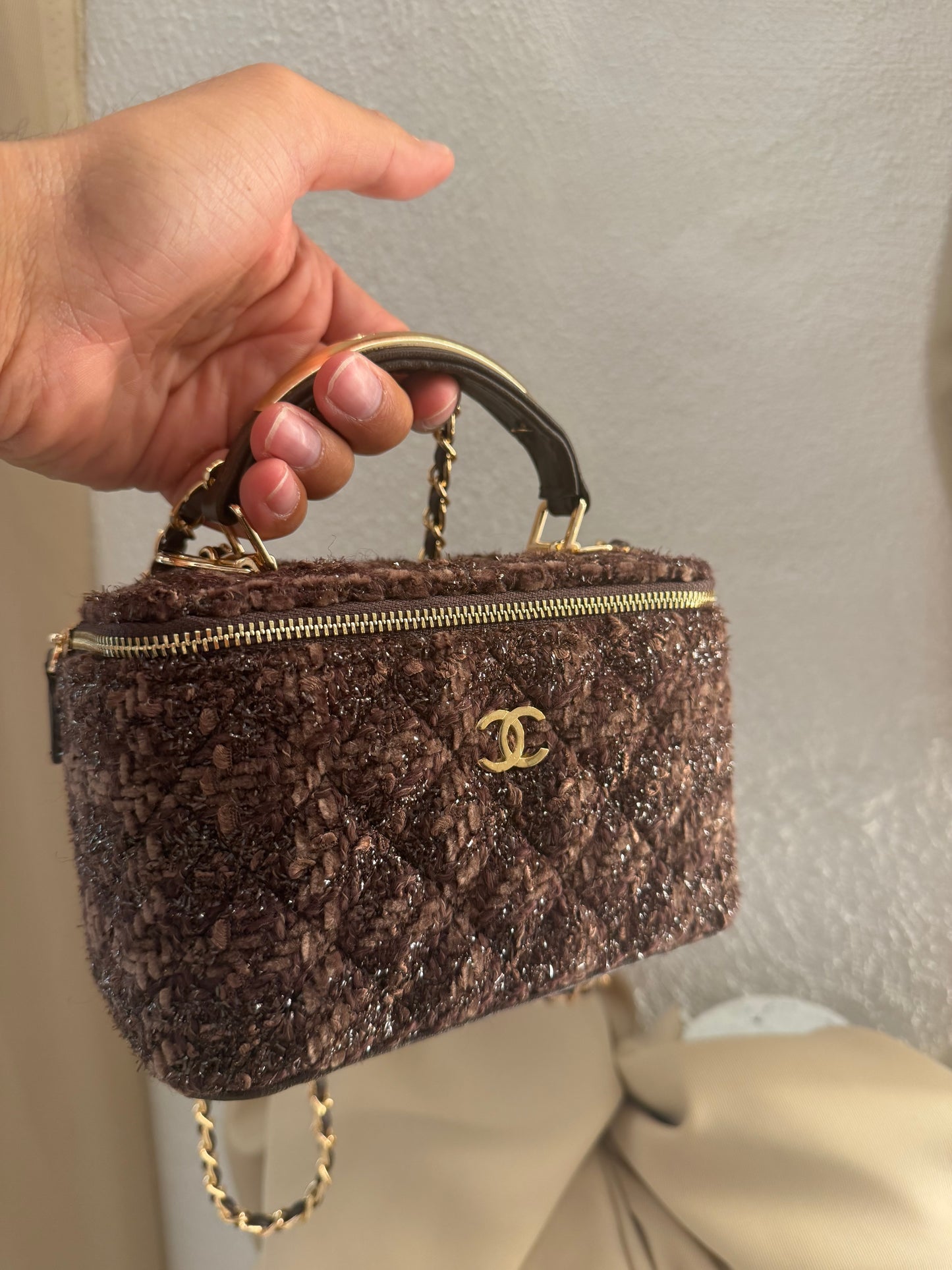 Chanel VANITY vip gift second hand