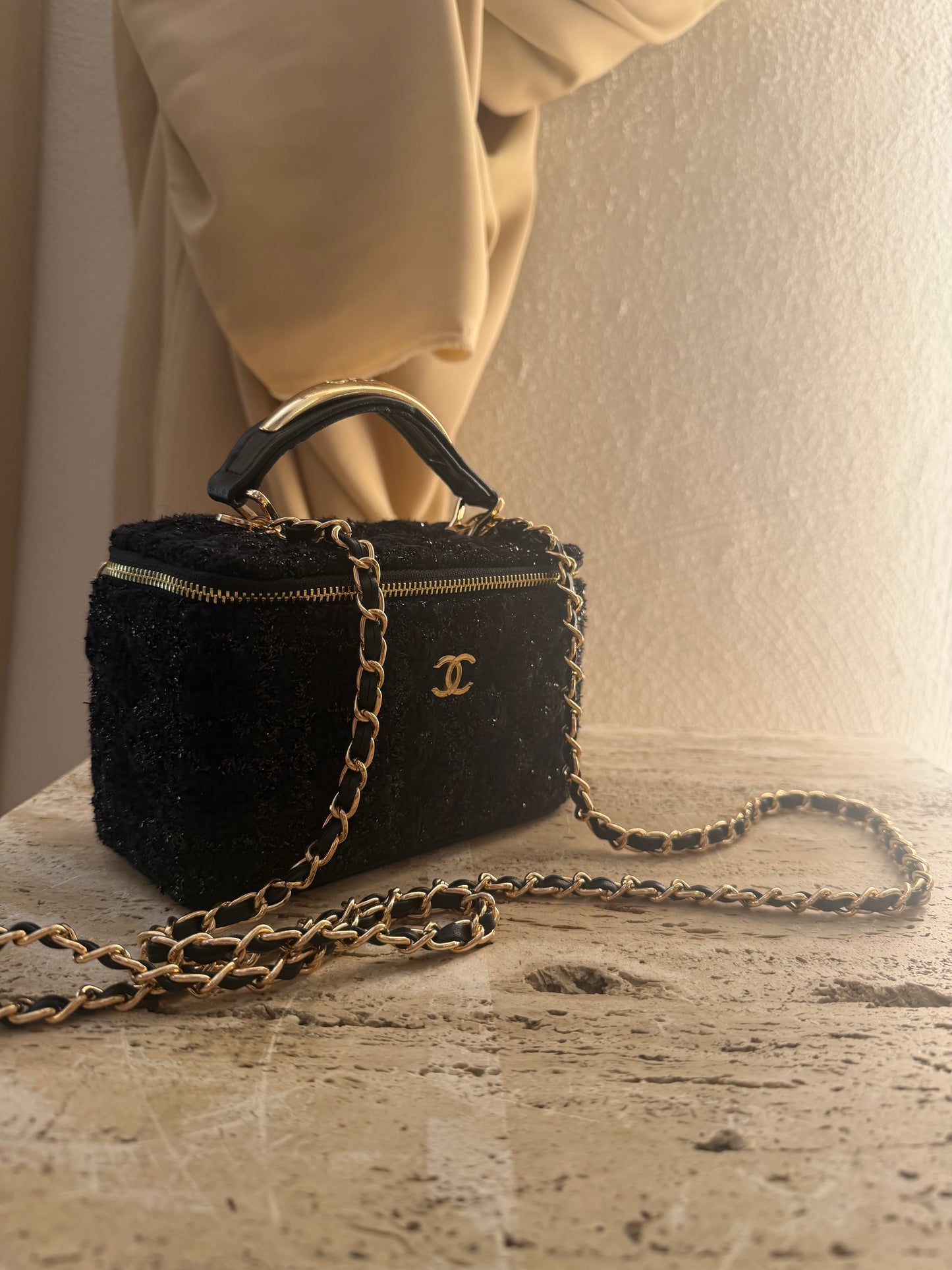 Chanel VANITY vip gift second hand