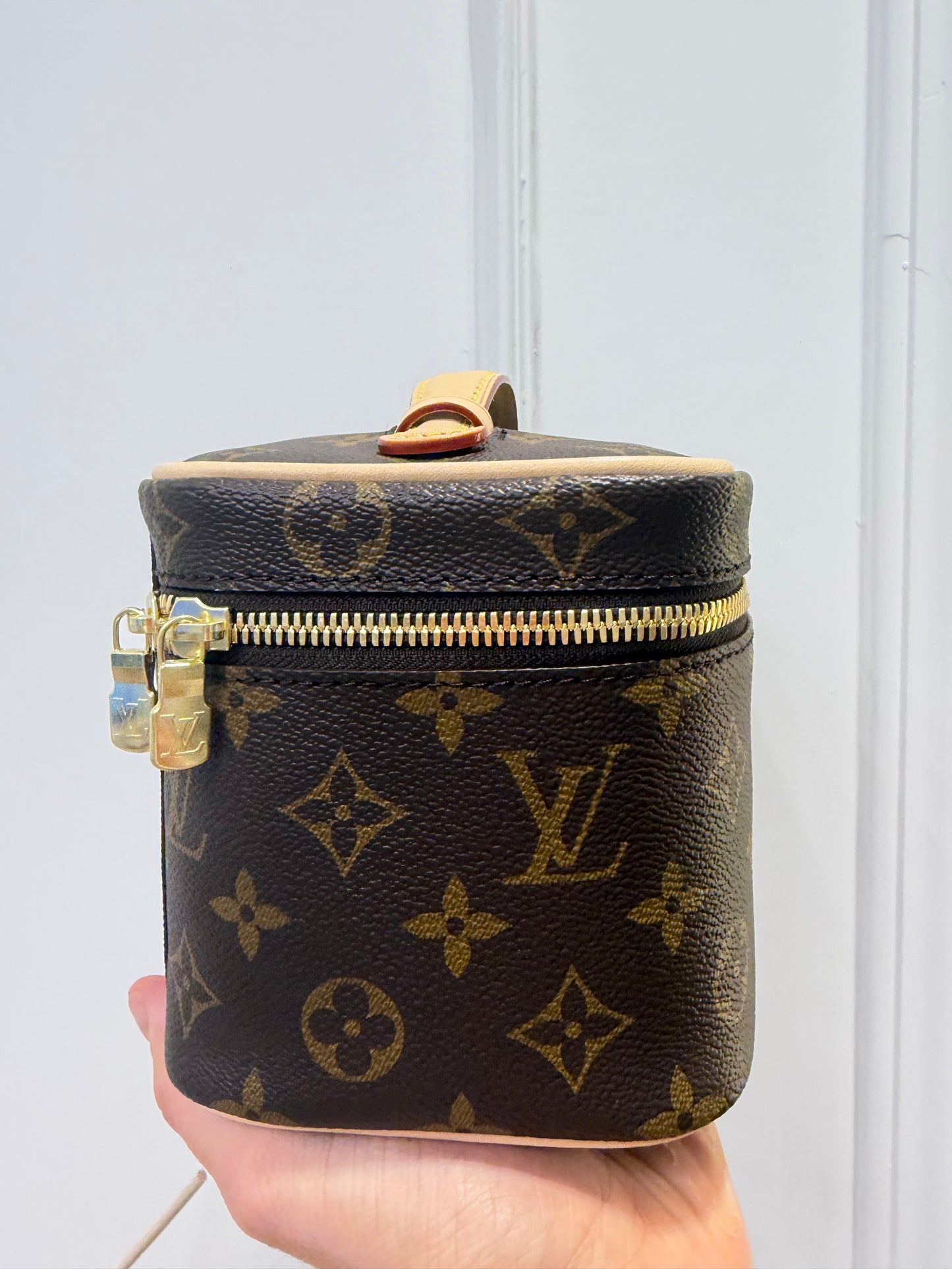 LOUIS VUITTON second hand