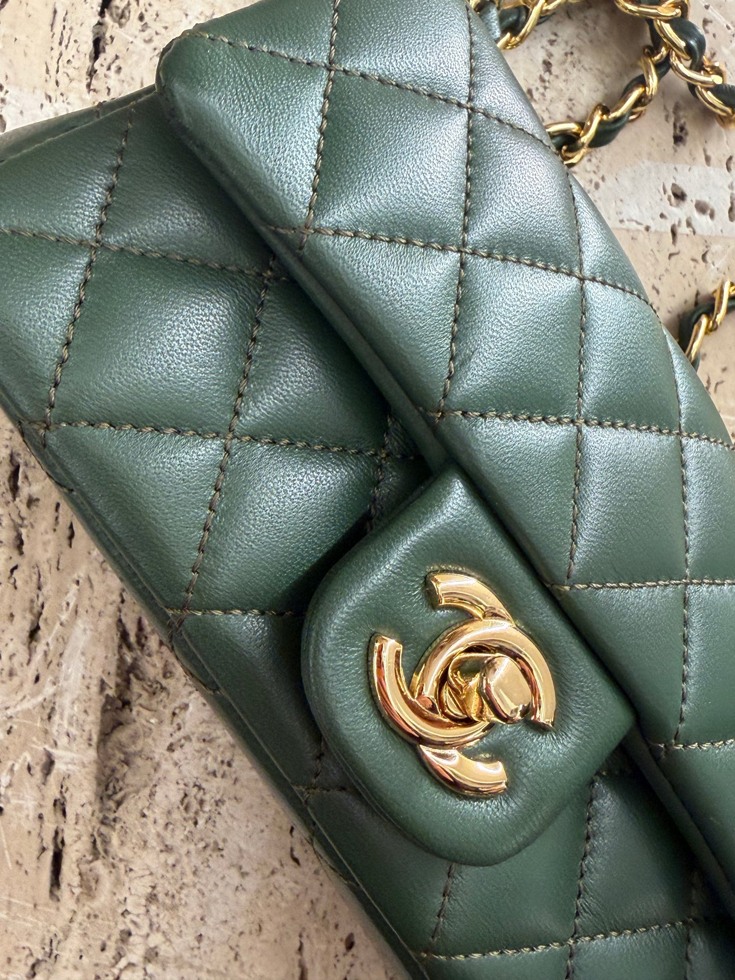 Chanel vip gift make up second hand