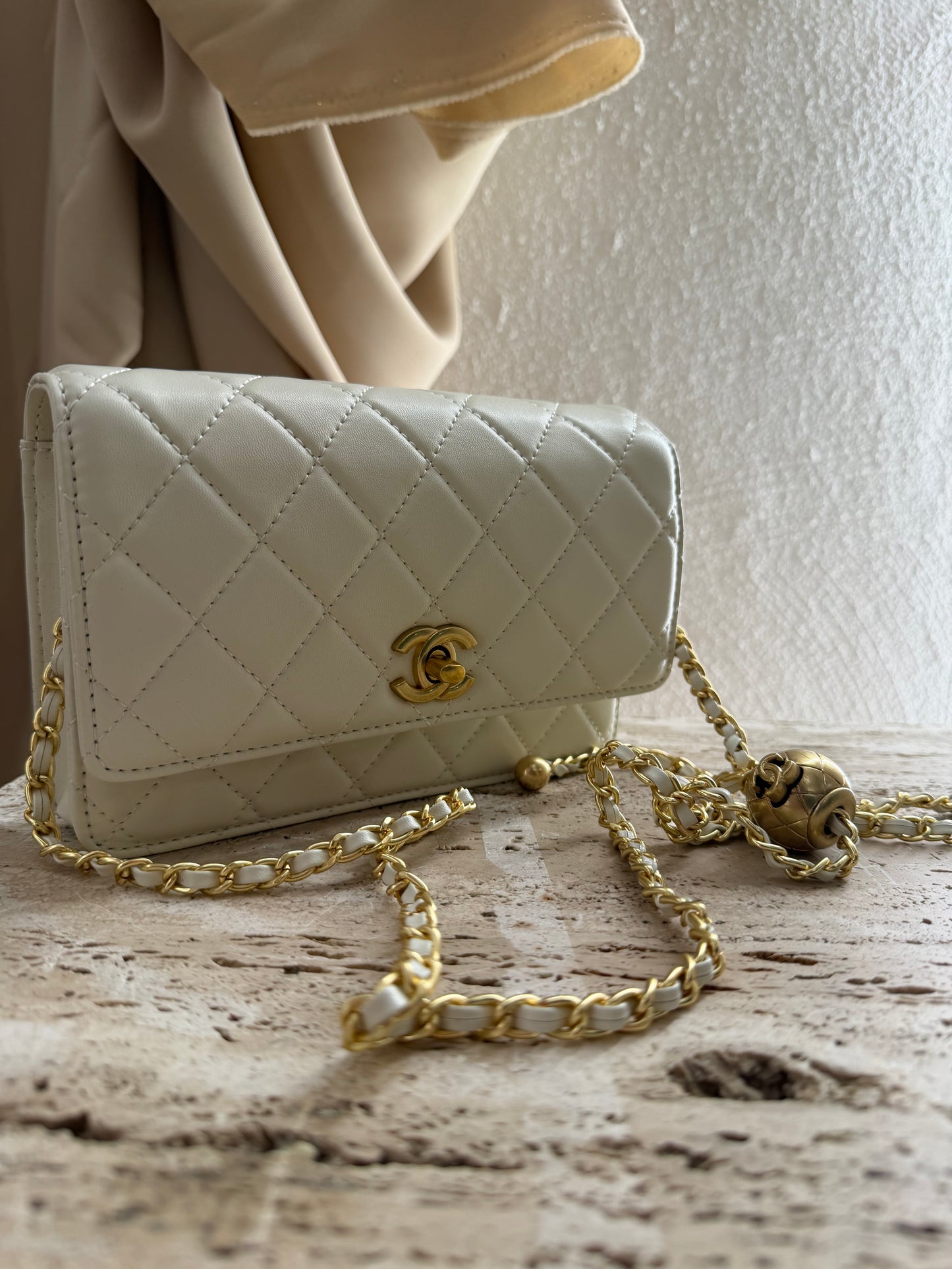 Chanel woc gift vip make up second hand