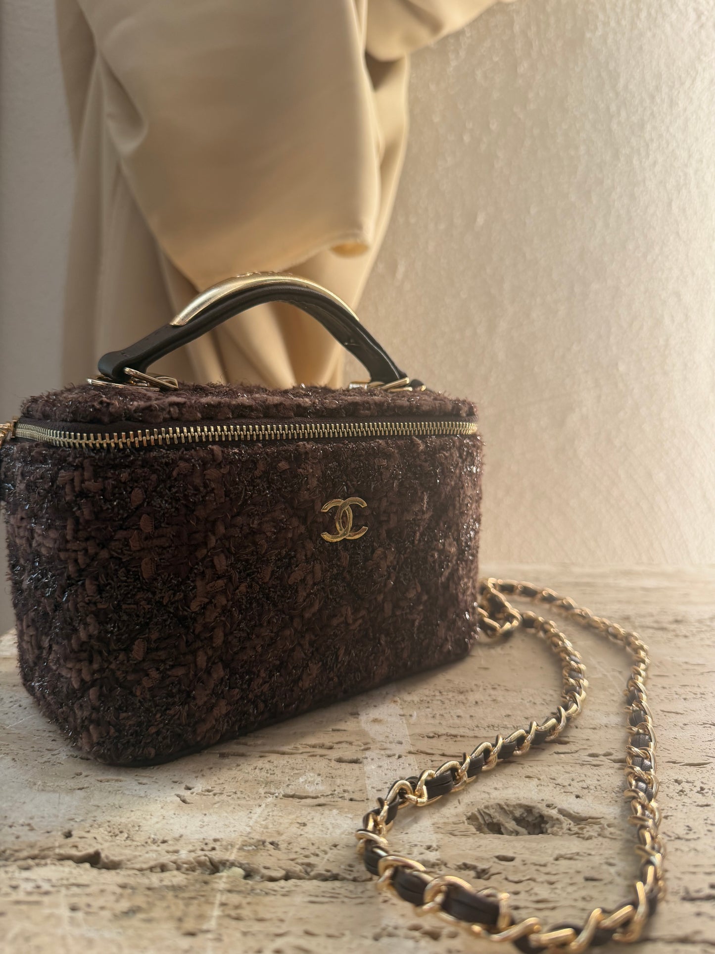 Chanel VANITY vip gift second hand