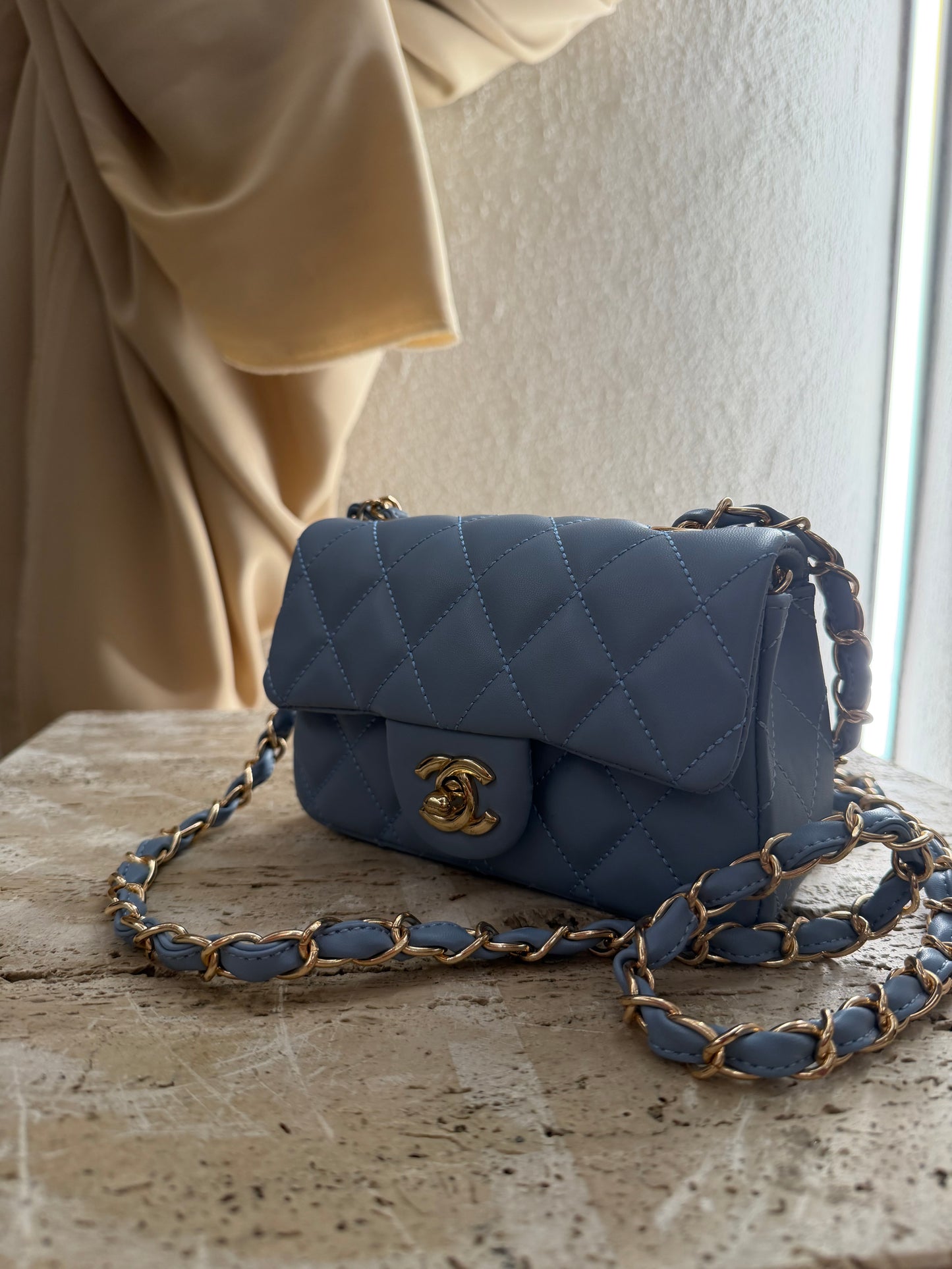 Chanel vip gift make up second hand