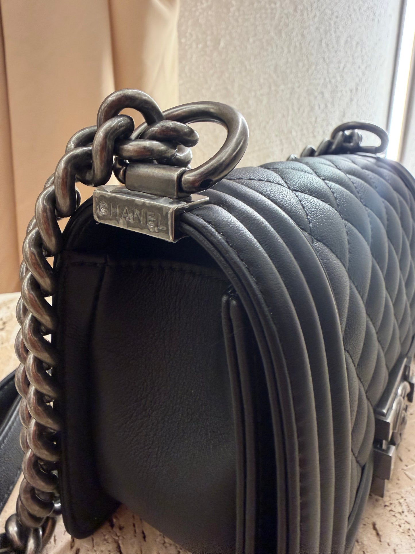 Chanel boy second hand