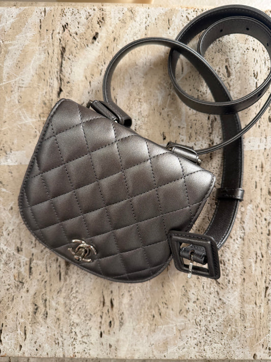 Chanel vip gift make up second hand