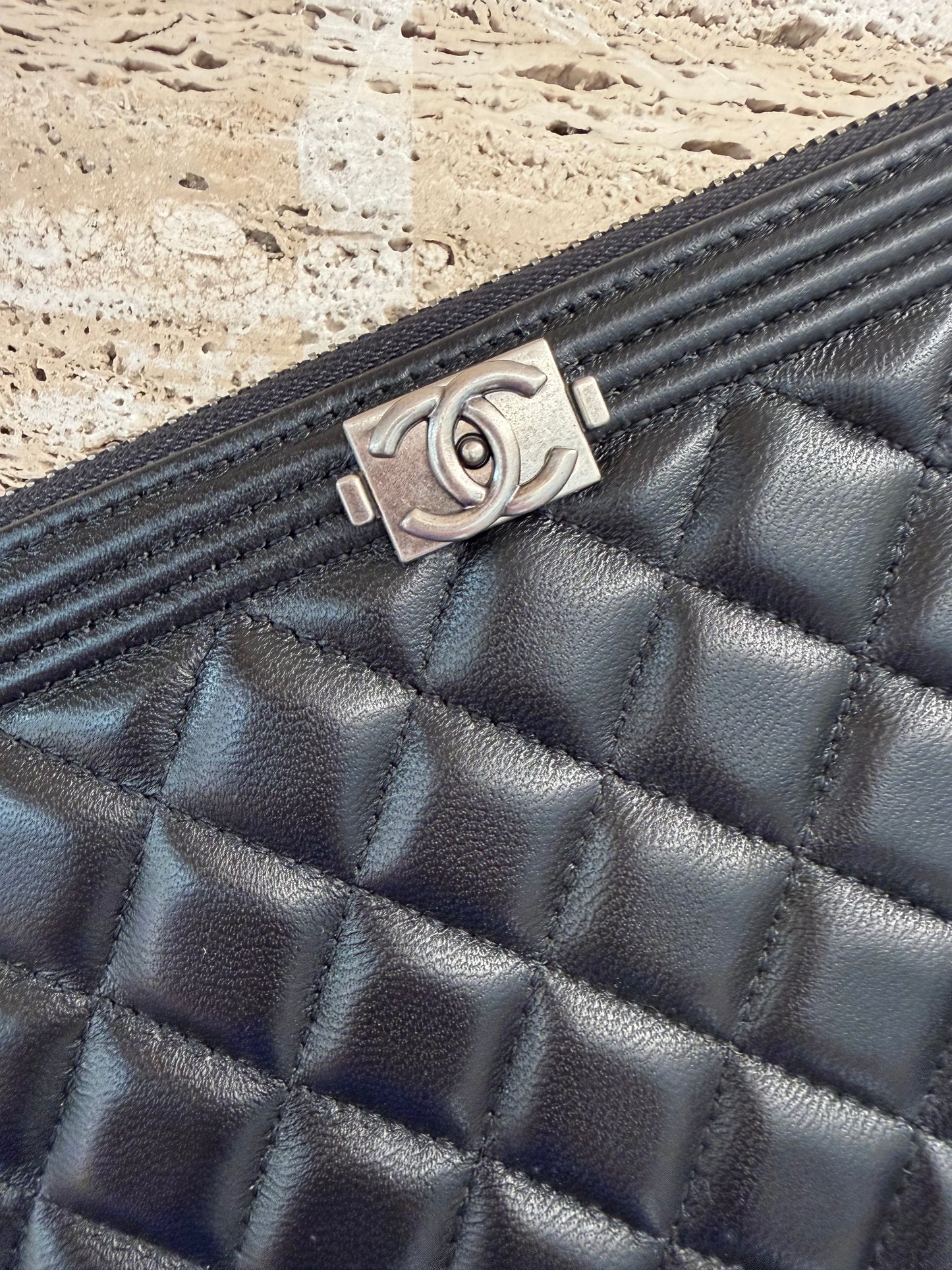 Chanel  vip gift make up second hand
