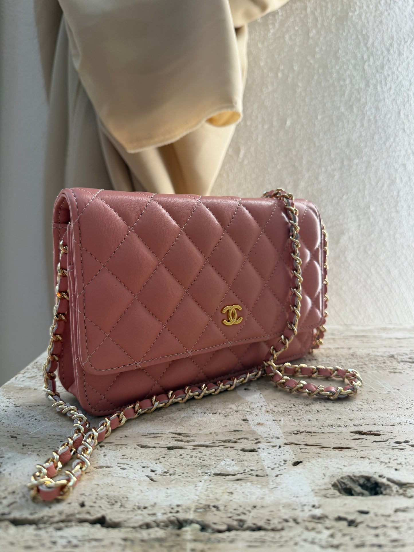 Chanel woc vip gift make up second hand