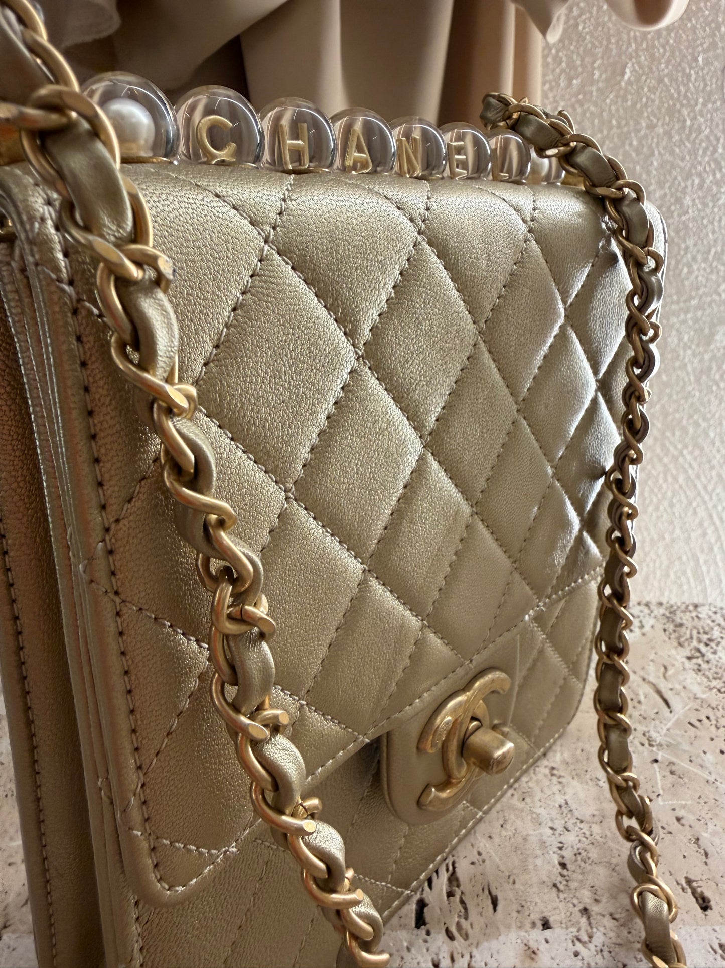 Chanel pochette second hand