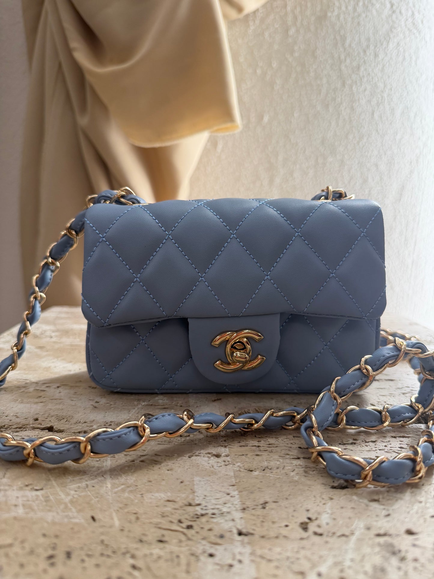 Chanel vip gift make up second hand