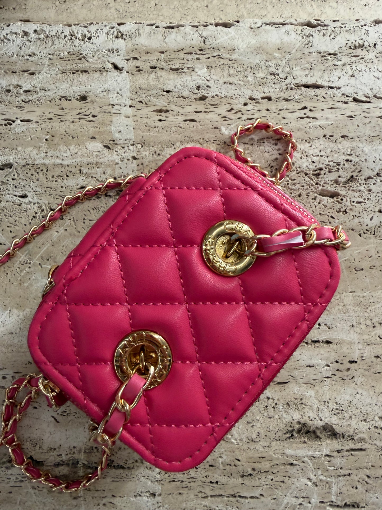 Chanel vip gift make up second hand