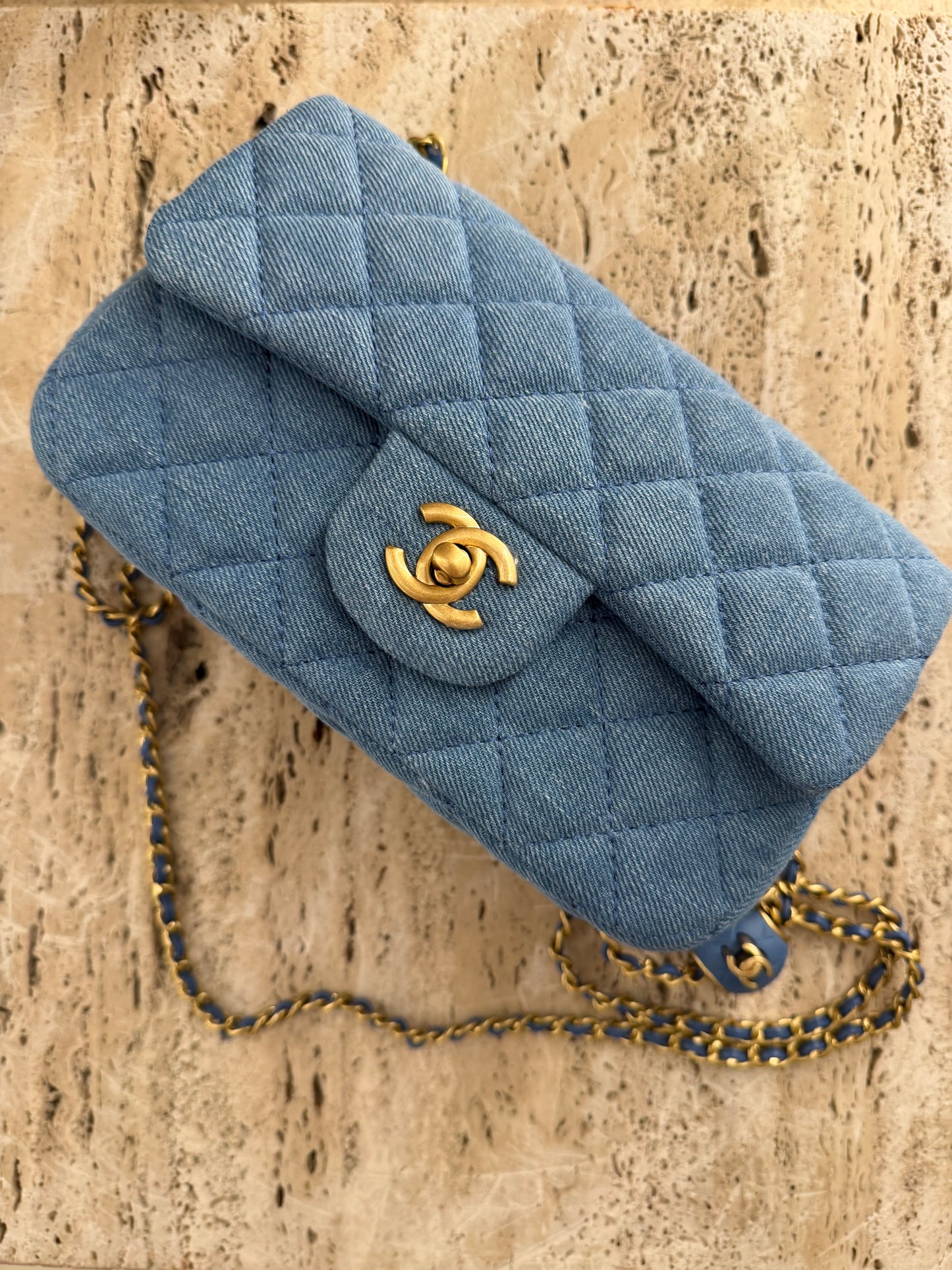 Chanel bag make up second hand