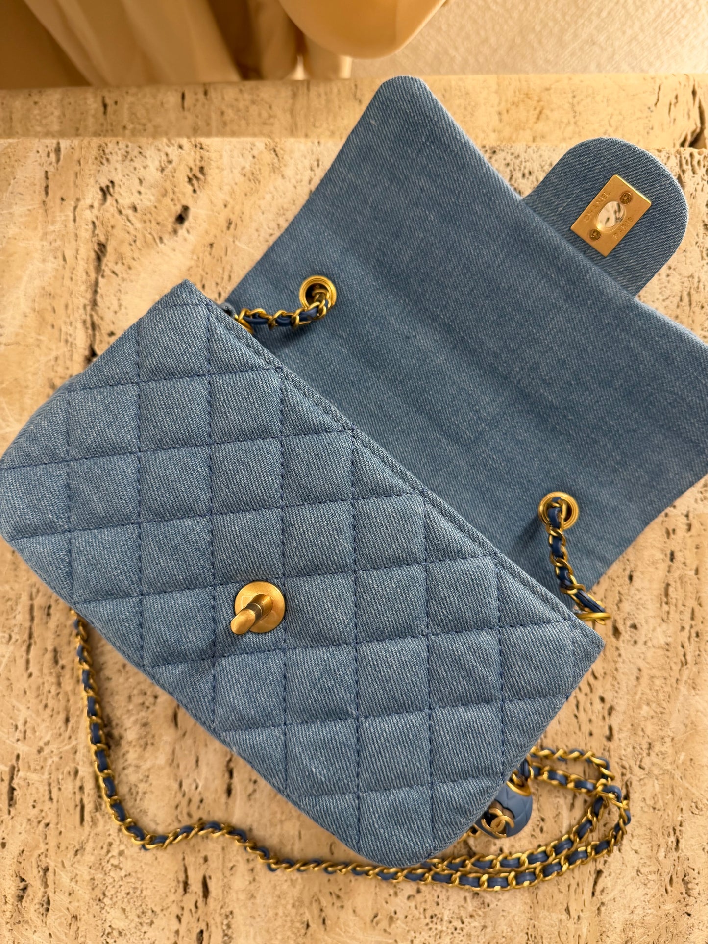 Chanel bag make up second hand