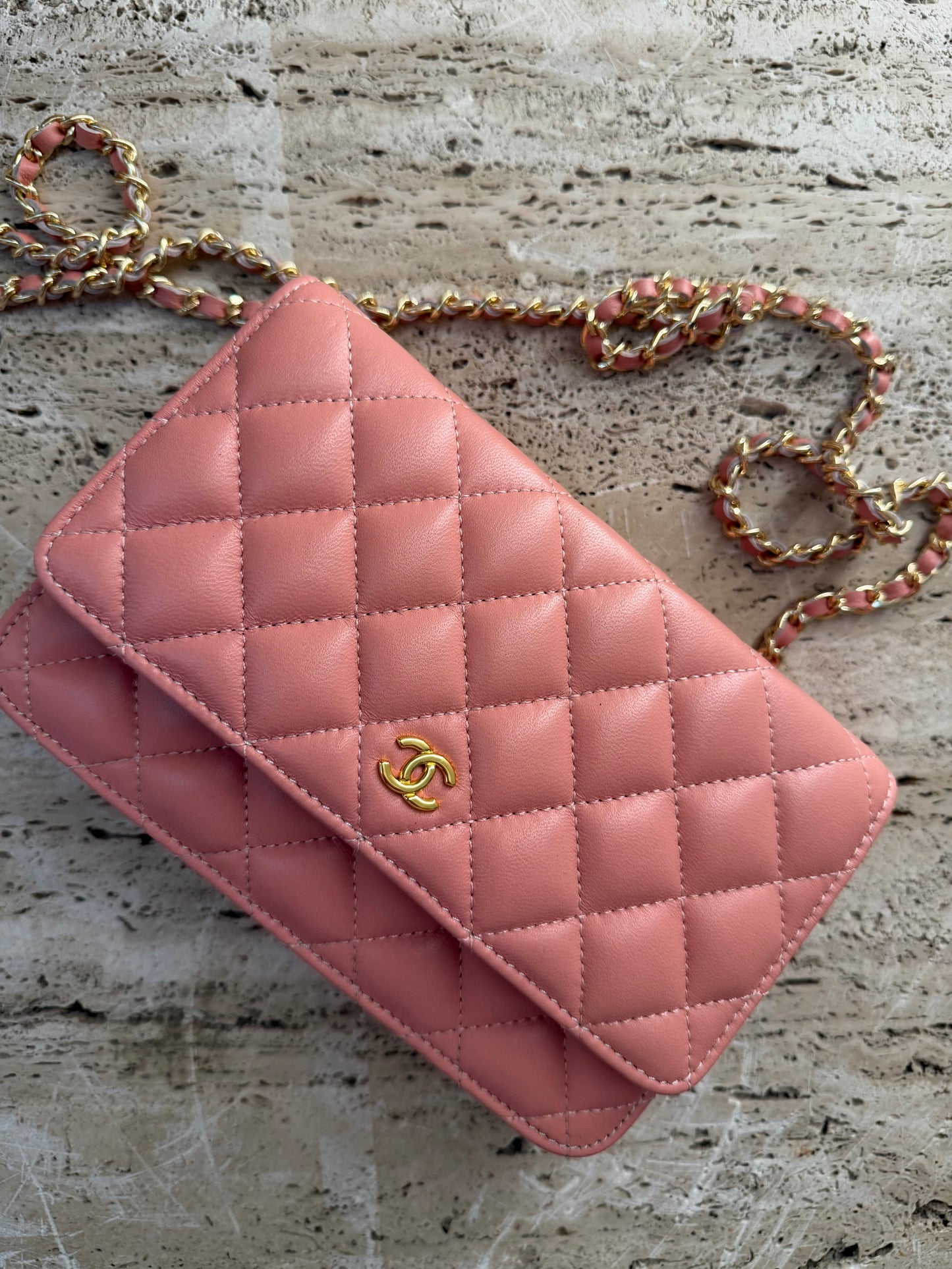 Chanel woc vip gift make up second hand