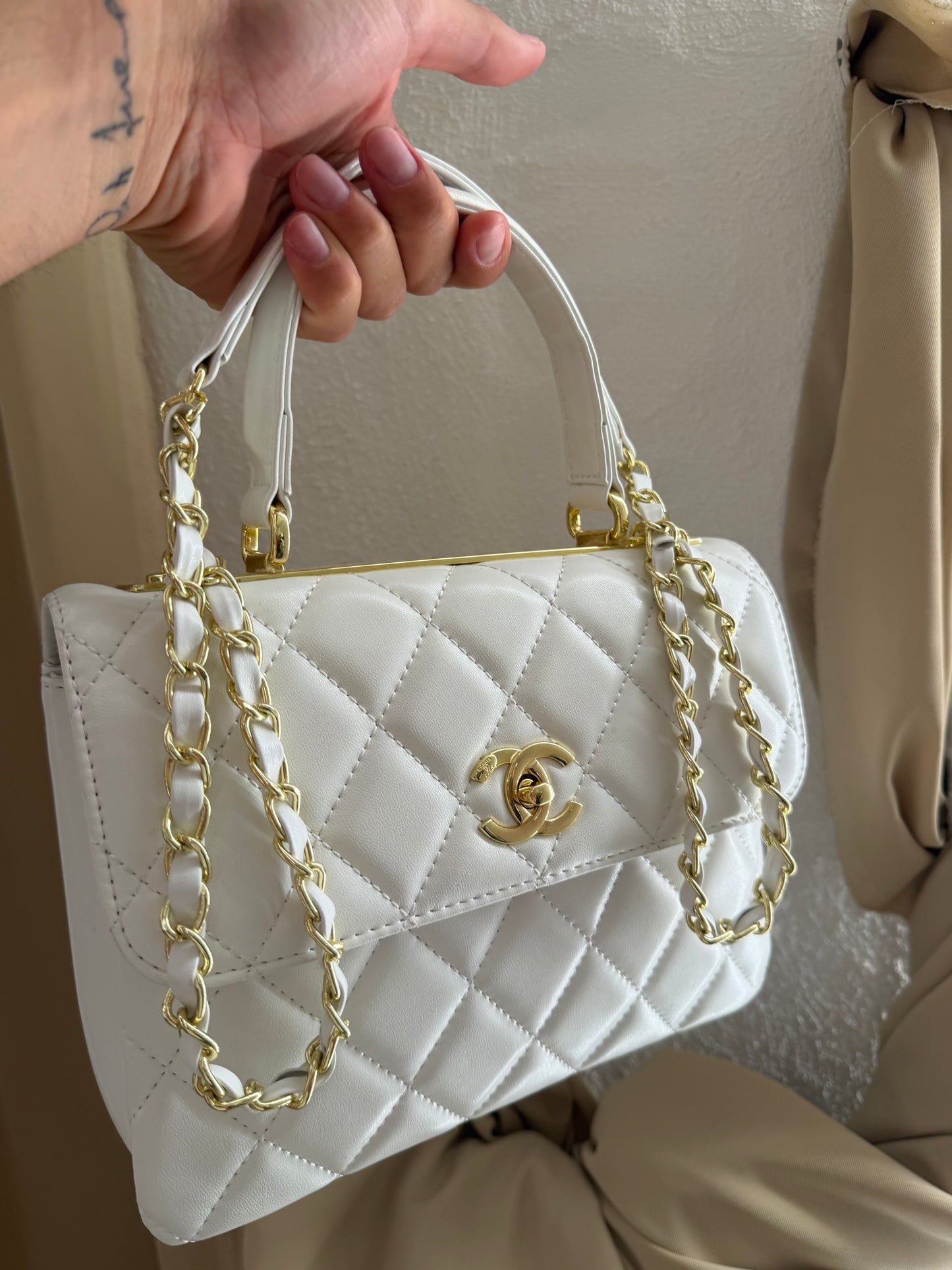 Chanel vip gift make-up second hand