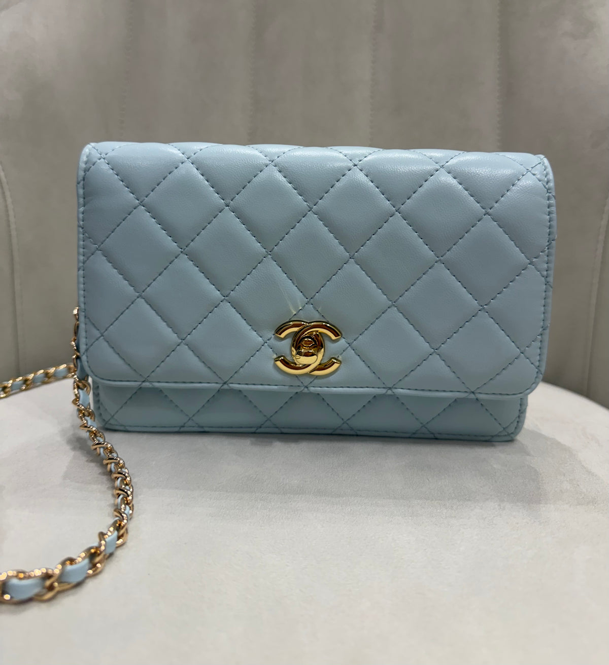 Chanel vip gift male up second hand