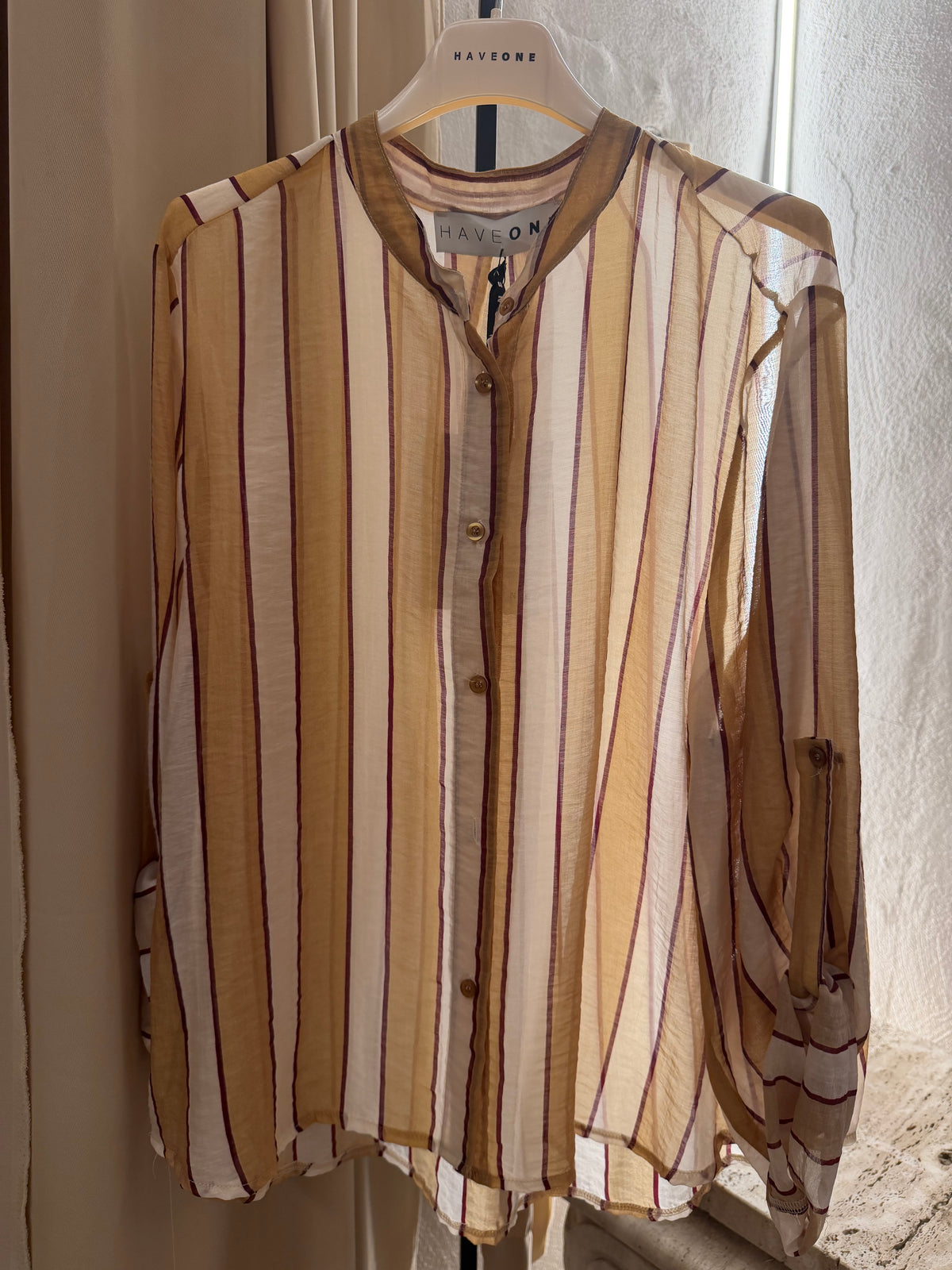 Camicia have one