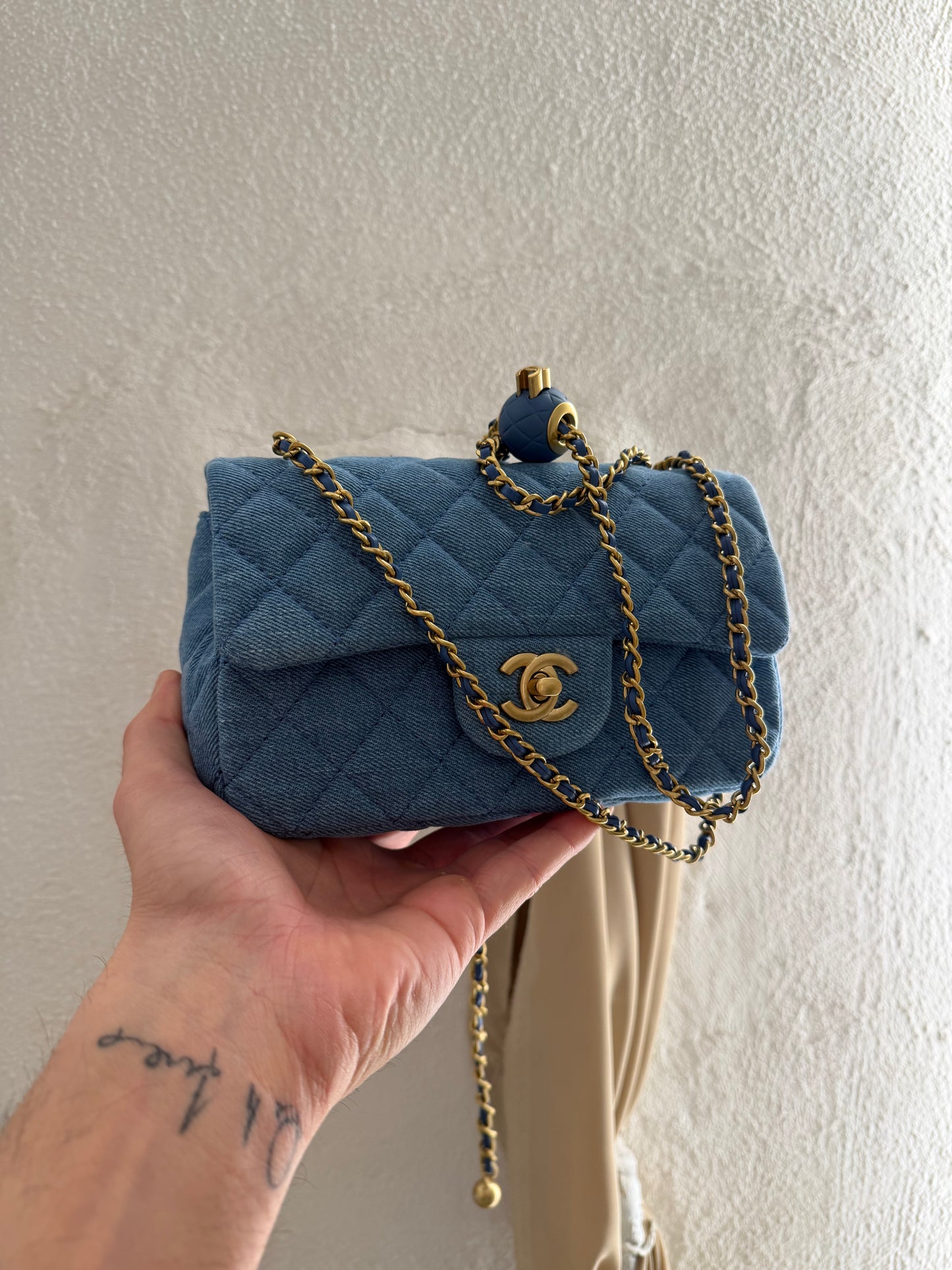 Chanel bag make up second hand