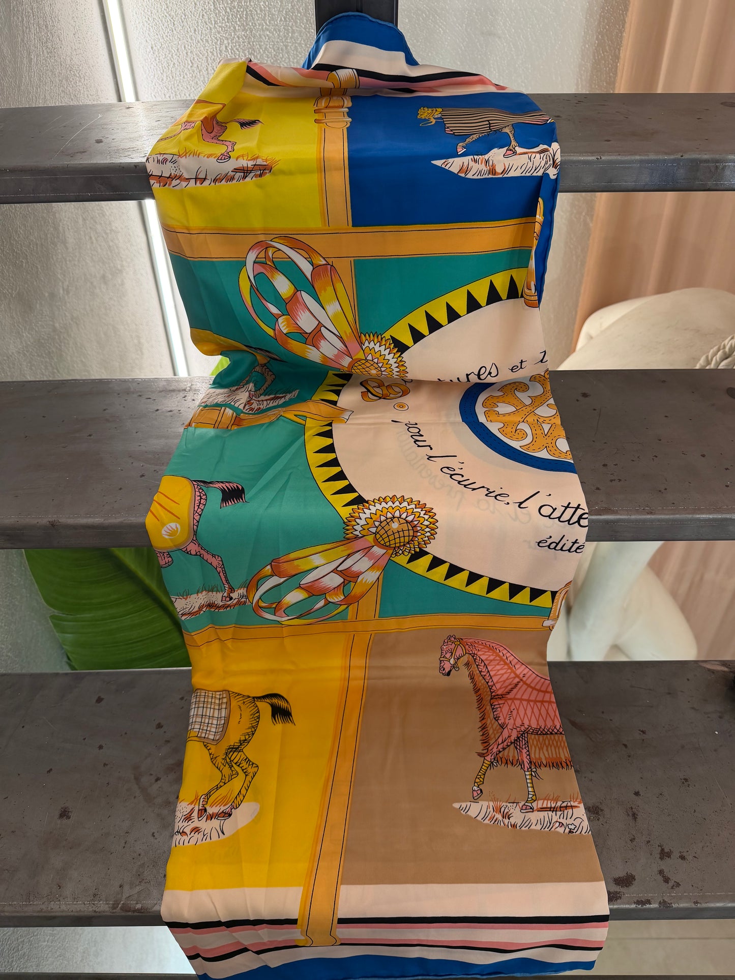 Maxy foulard Hermès vintage