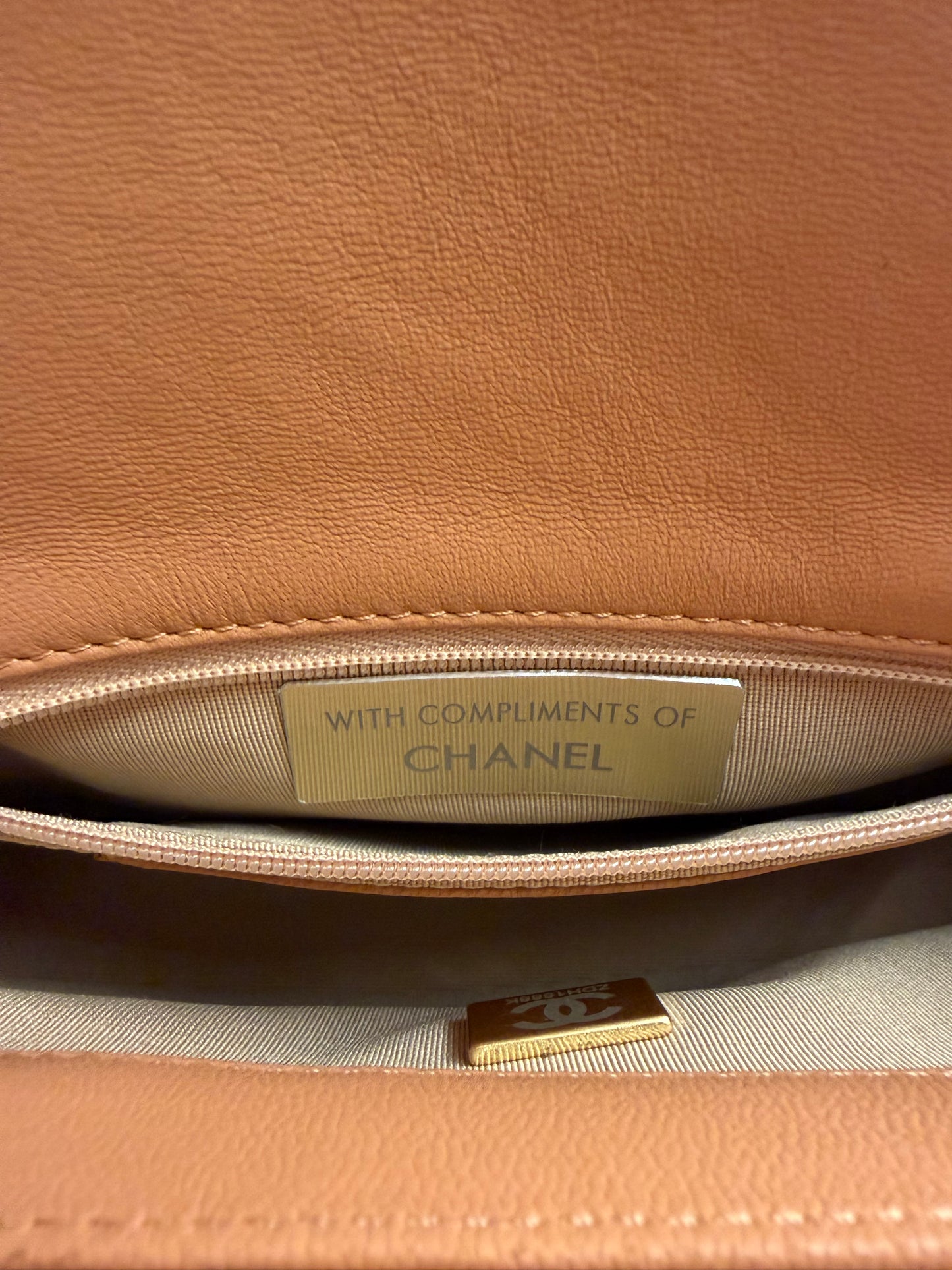 Chanel vip gift make up second hand