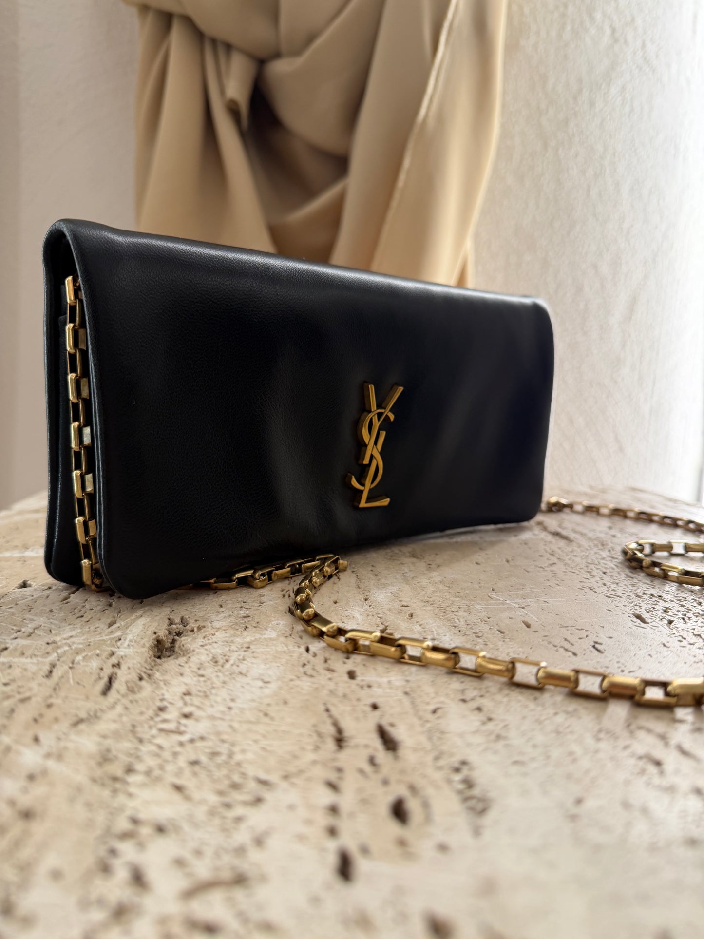 Saint laurent trousse parfum second hand