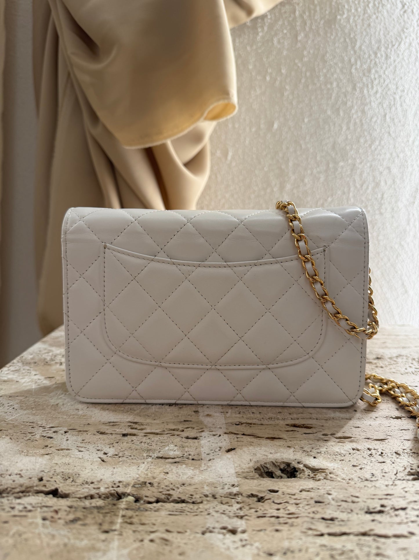 Chanel woc vip gift make up second hand