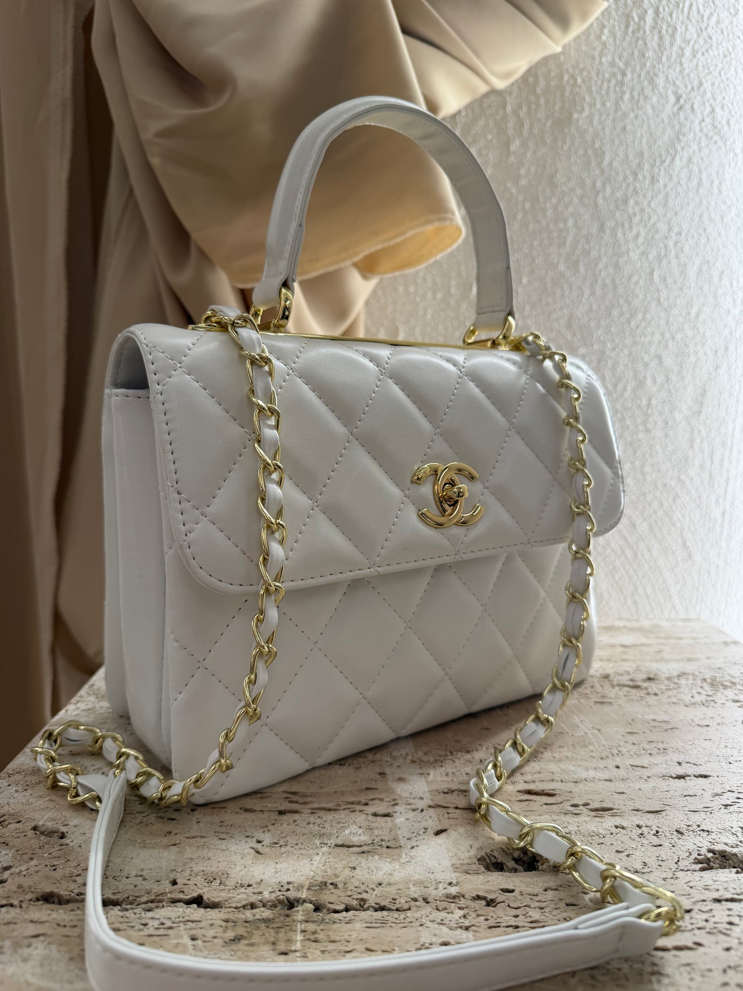 Chanel vip gift make-up second hand