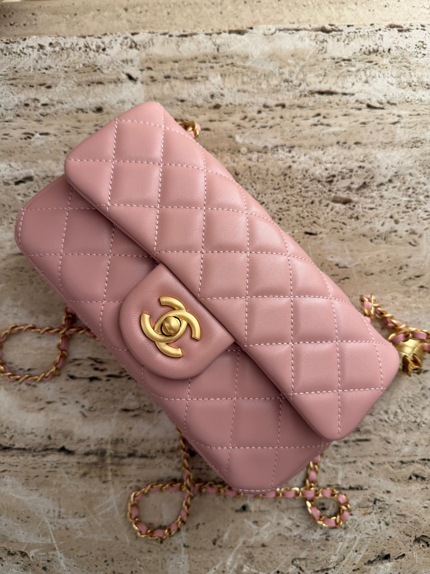 Chanel make up vip gift second hand