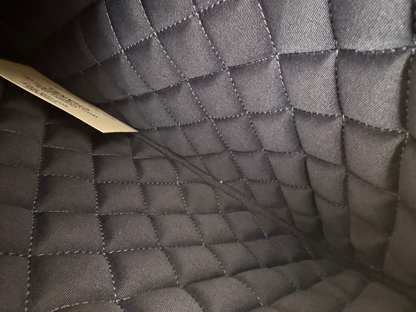 Chanel  vip gift make up second hand