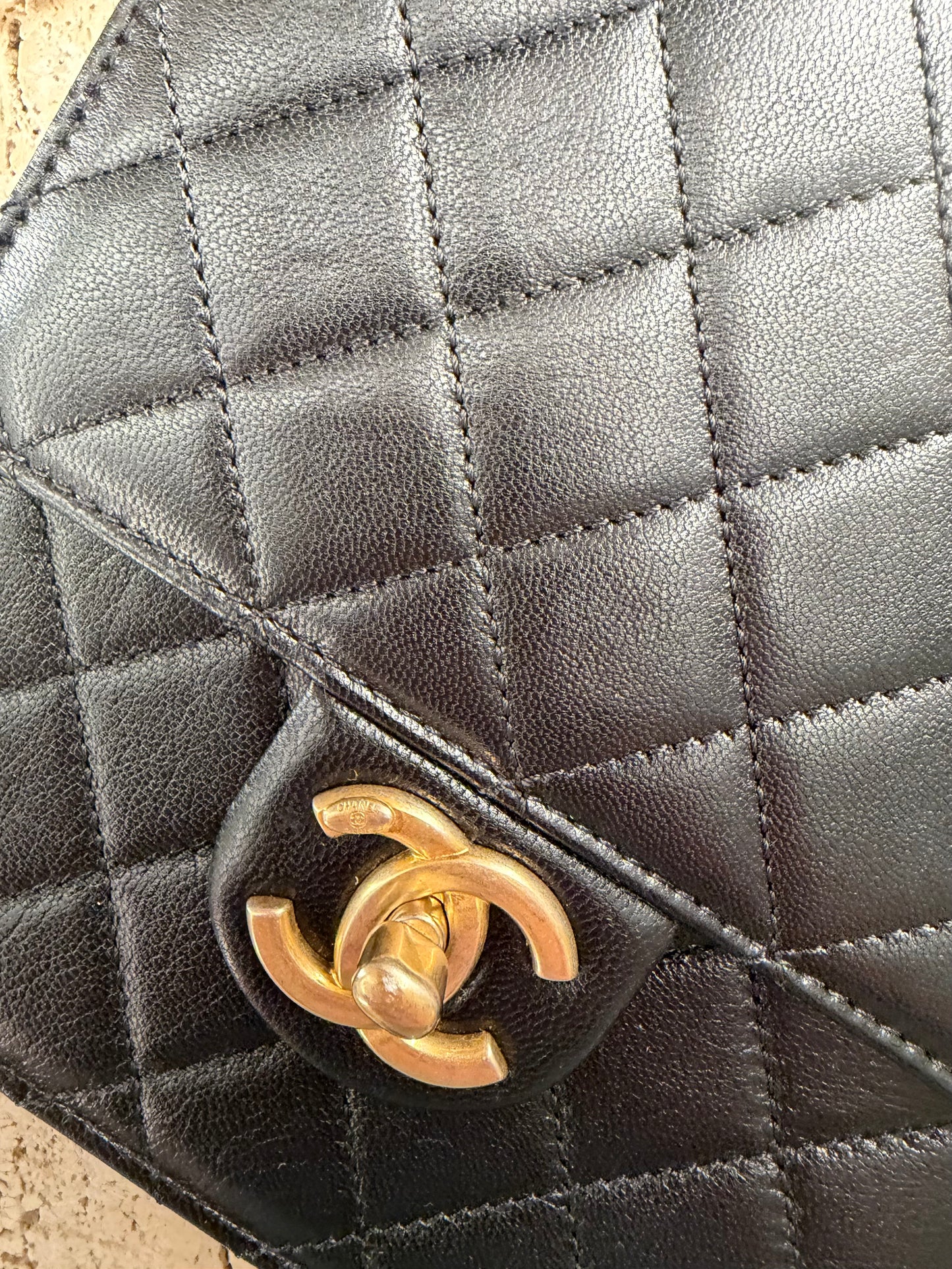 Chanel pochette second hand