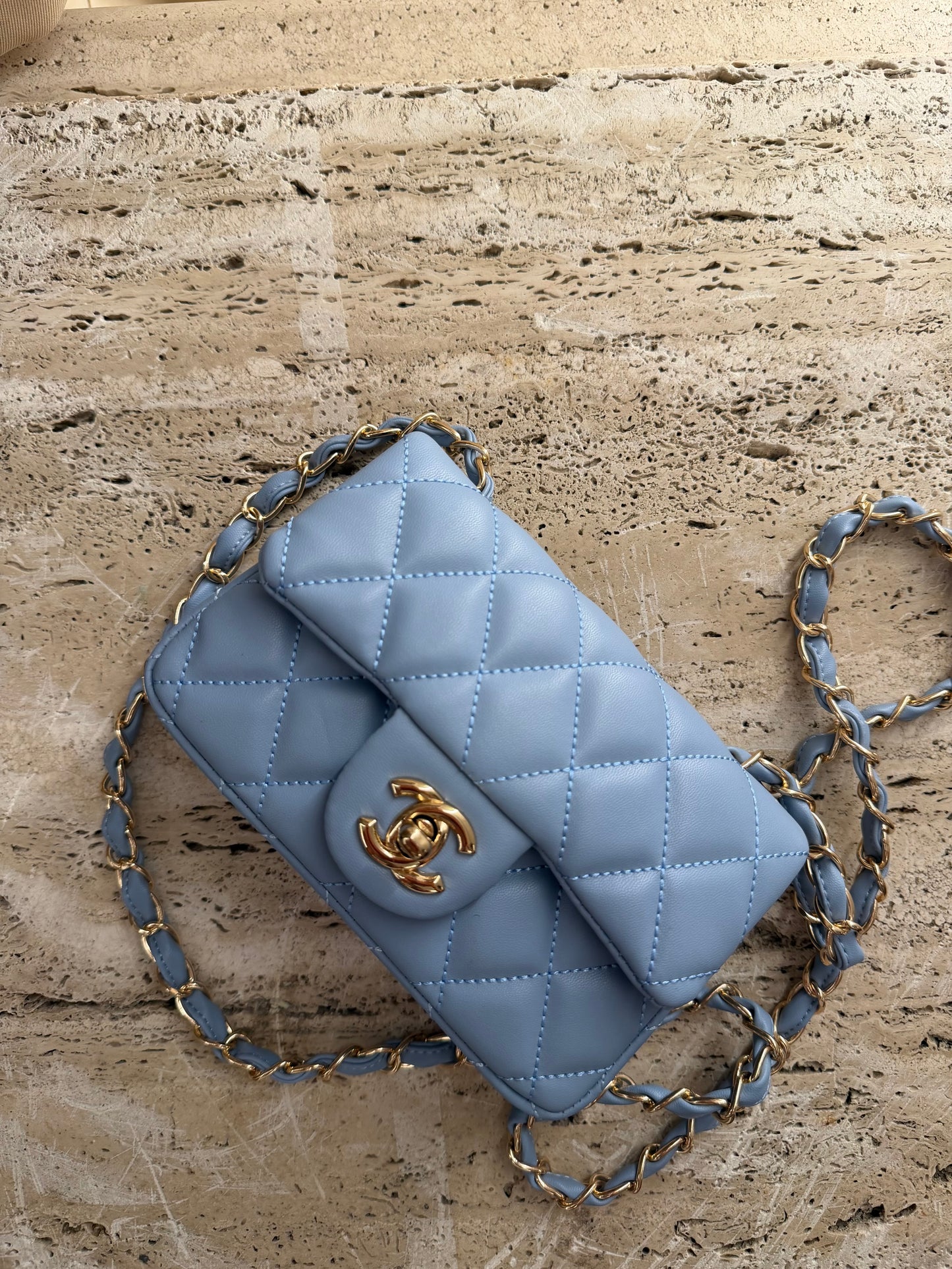 Chanel vip gift make up second hand
