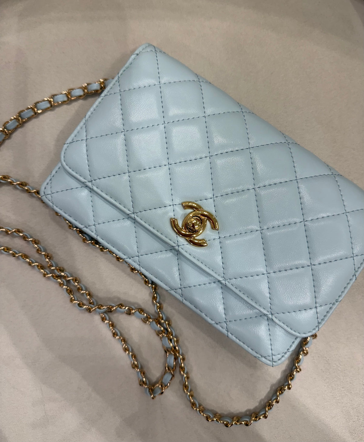 Chanel vip gift male up second hand