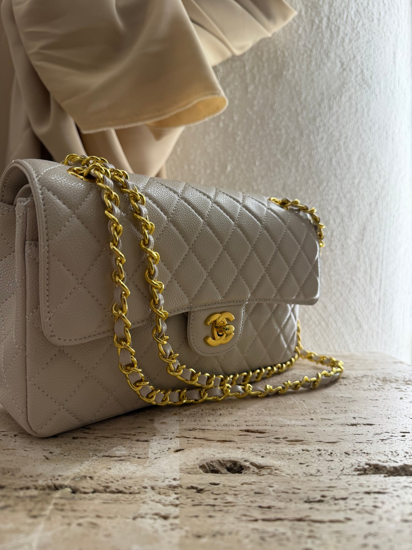 Chanel vip gift make up second han