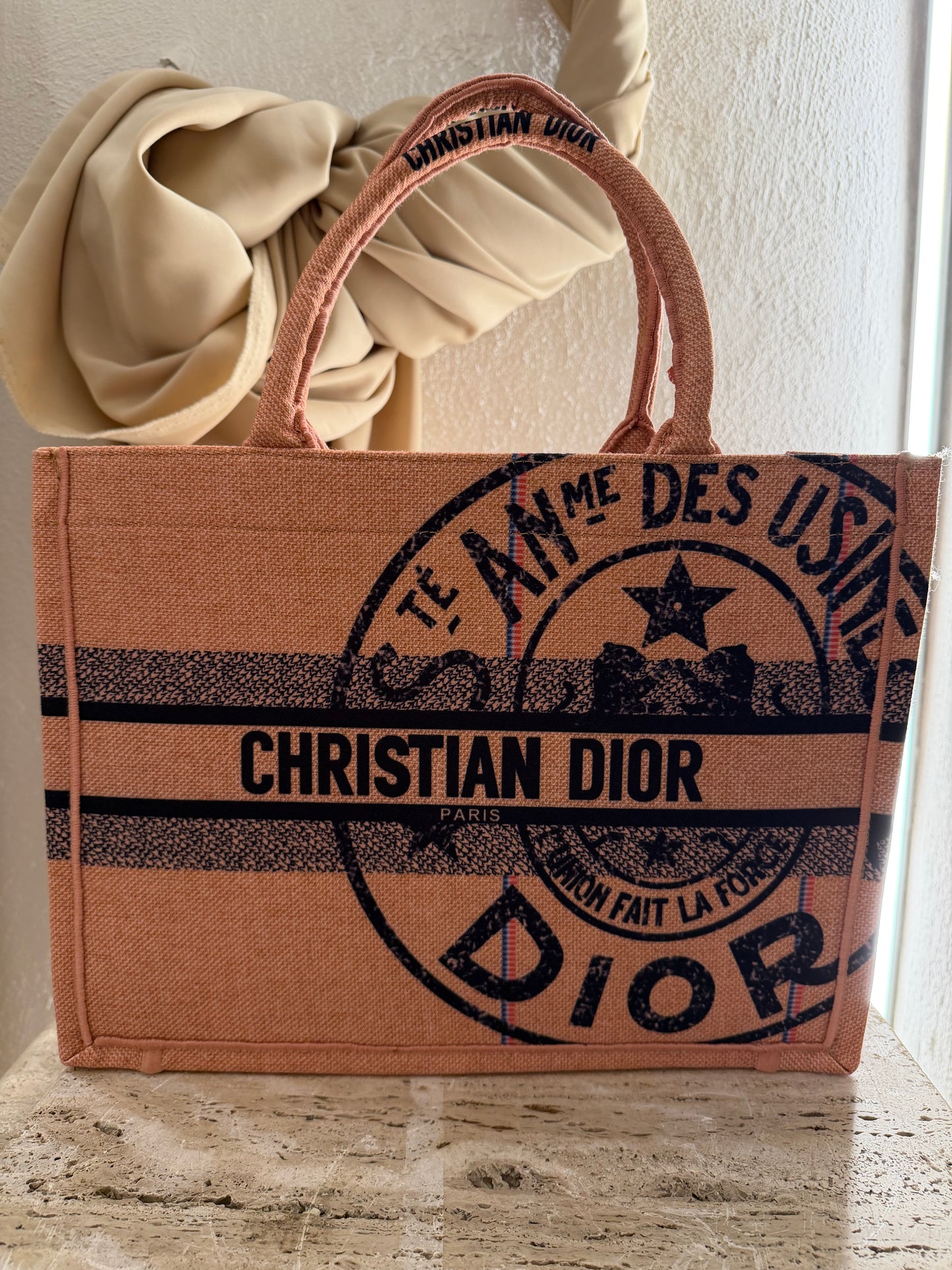 Shopping Dior tote beauty parfum second hand