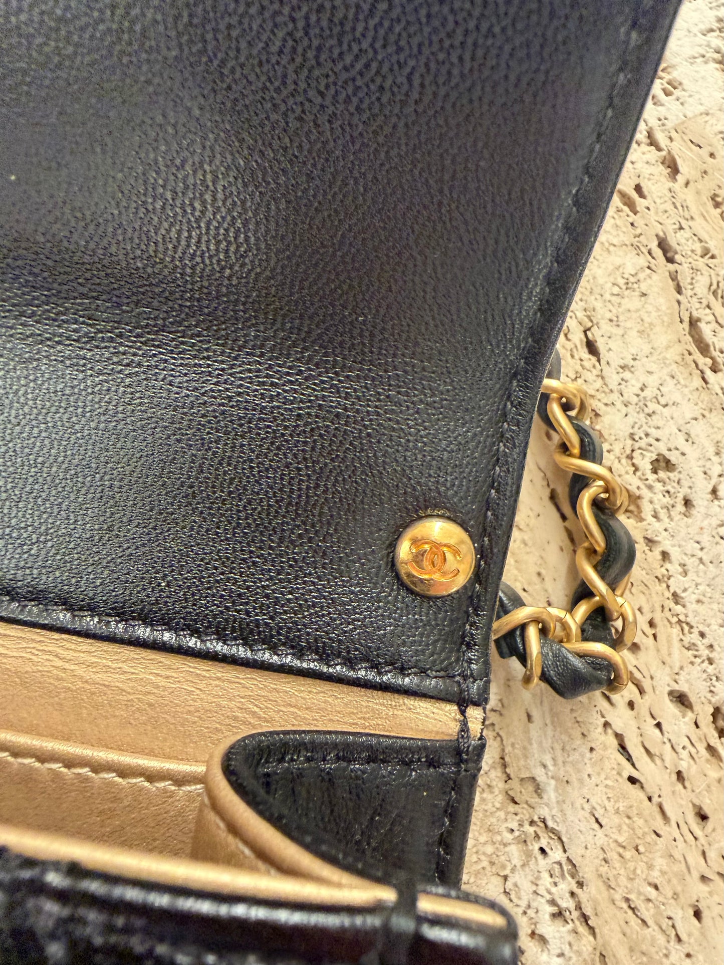 Chanel pochette second hand