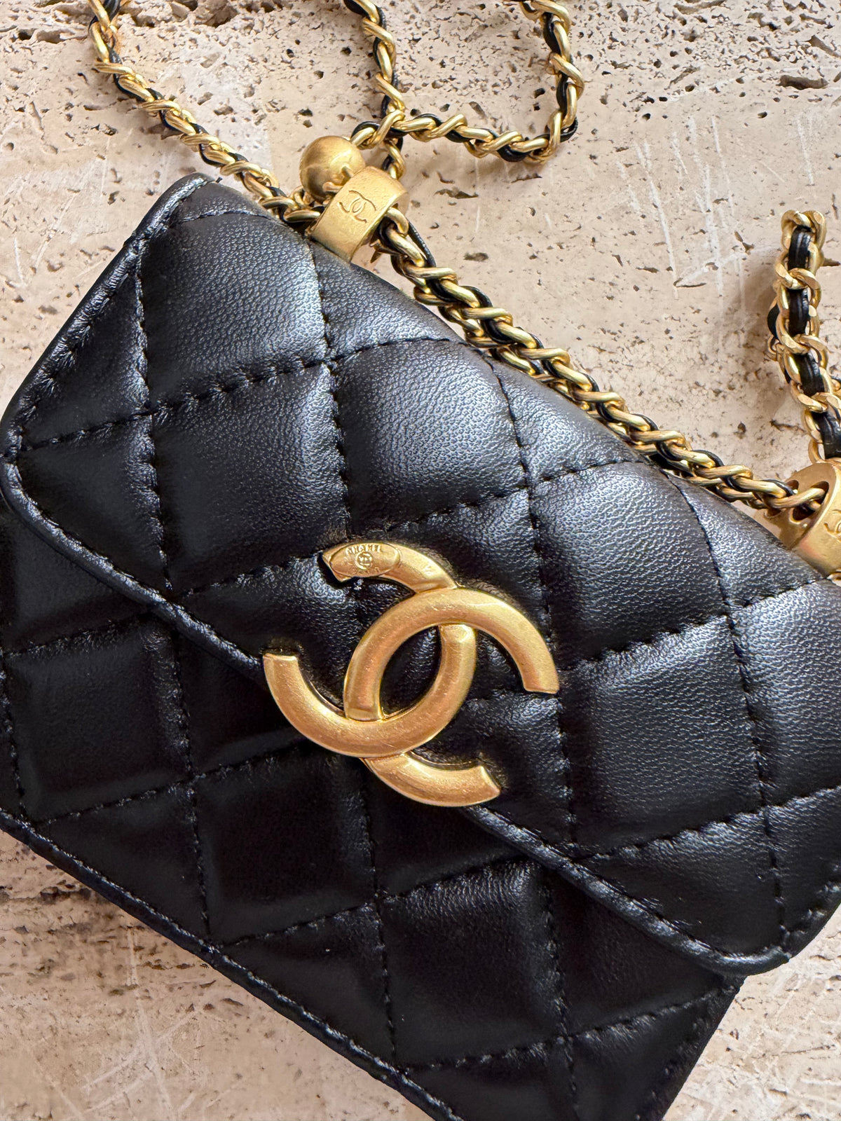 Chanel vip gift mini make up second hand