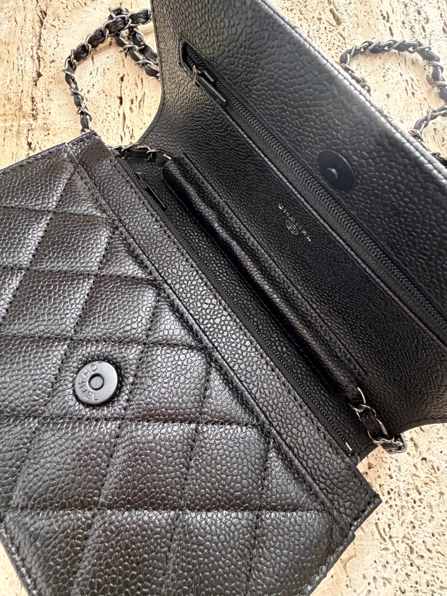 Chanel woc vip gift make-up second hand