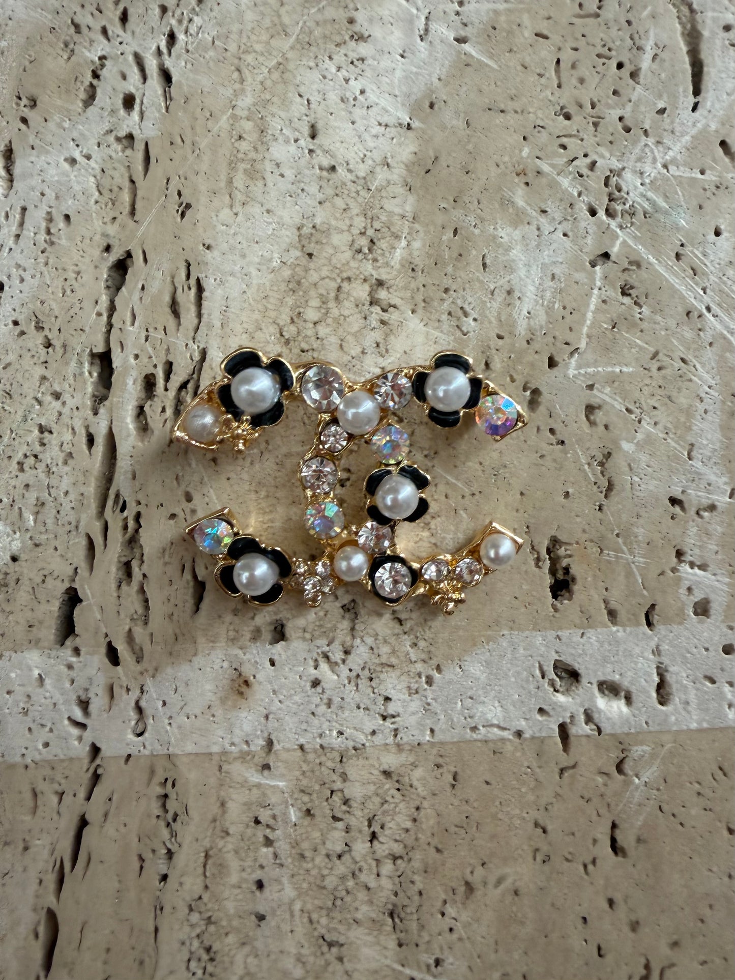 Spilla chanel vip gift Make-up second hand