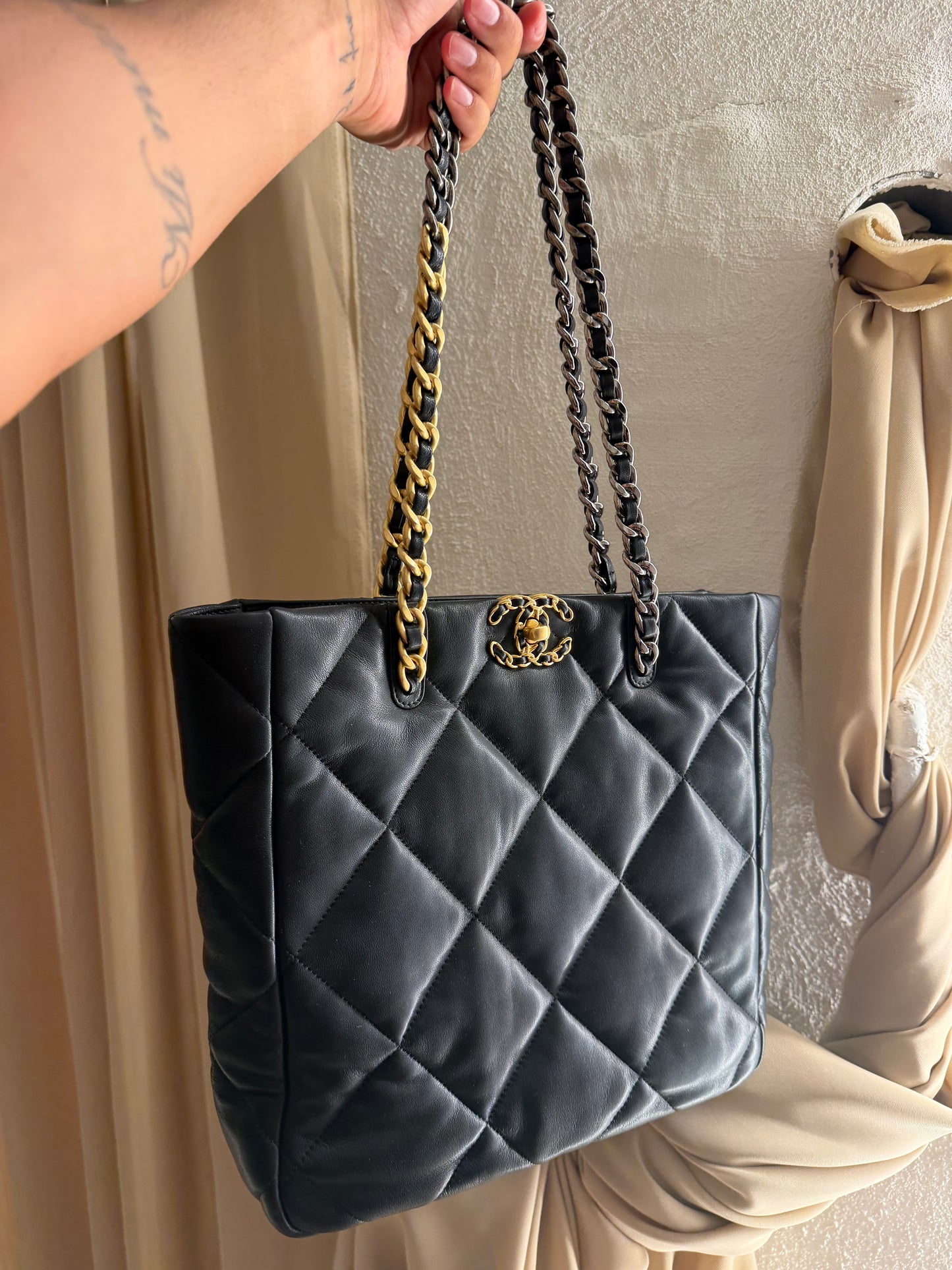 Chanel vip gift make up second hand