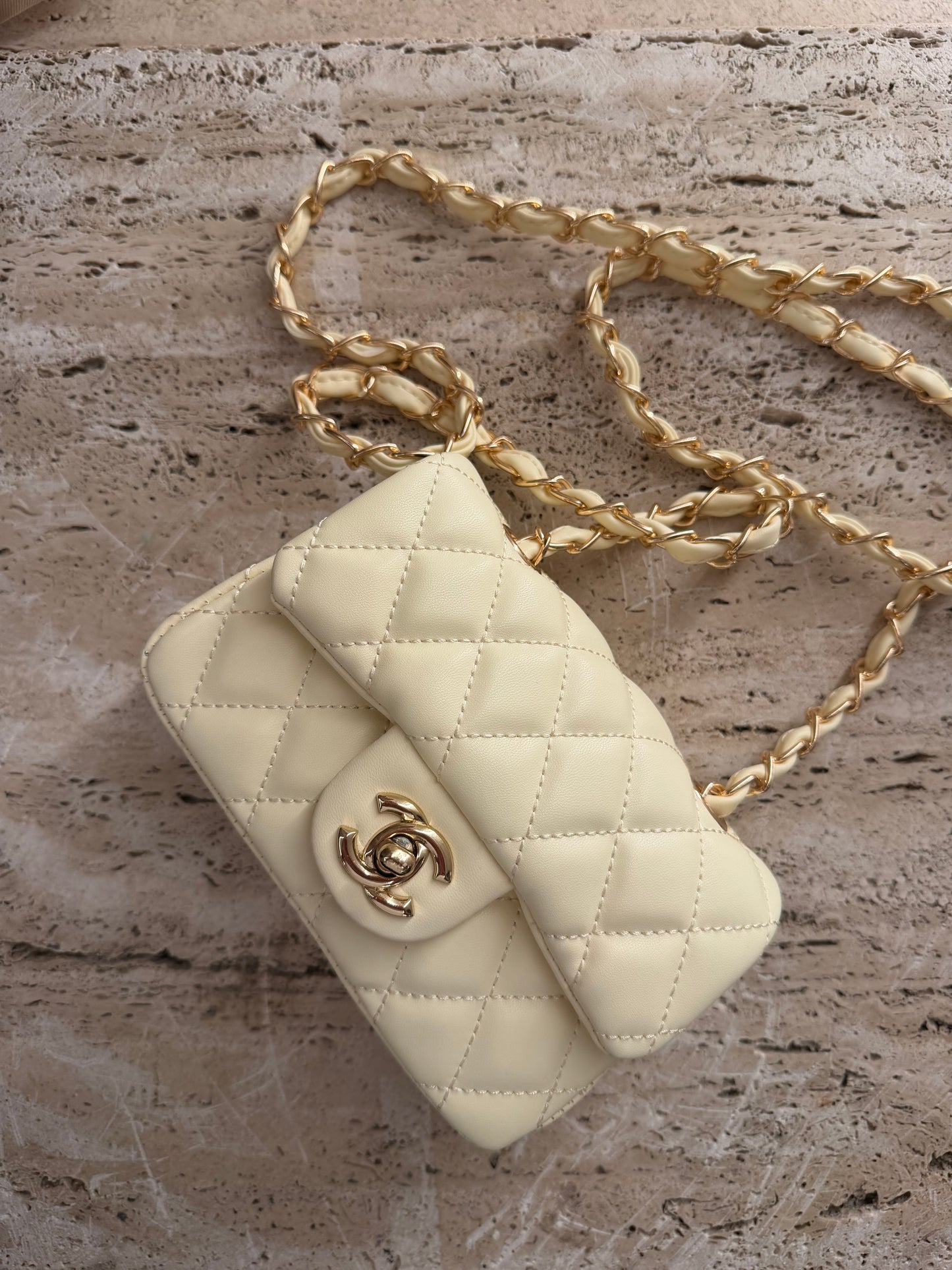 Chanel vip gift make up second hand