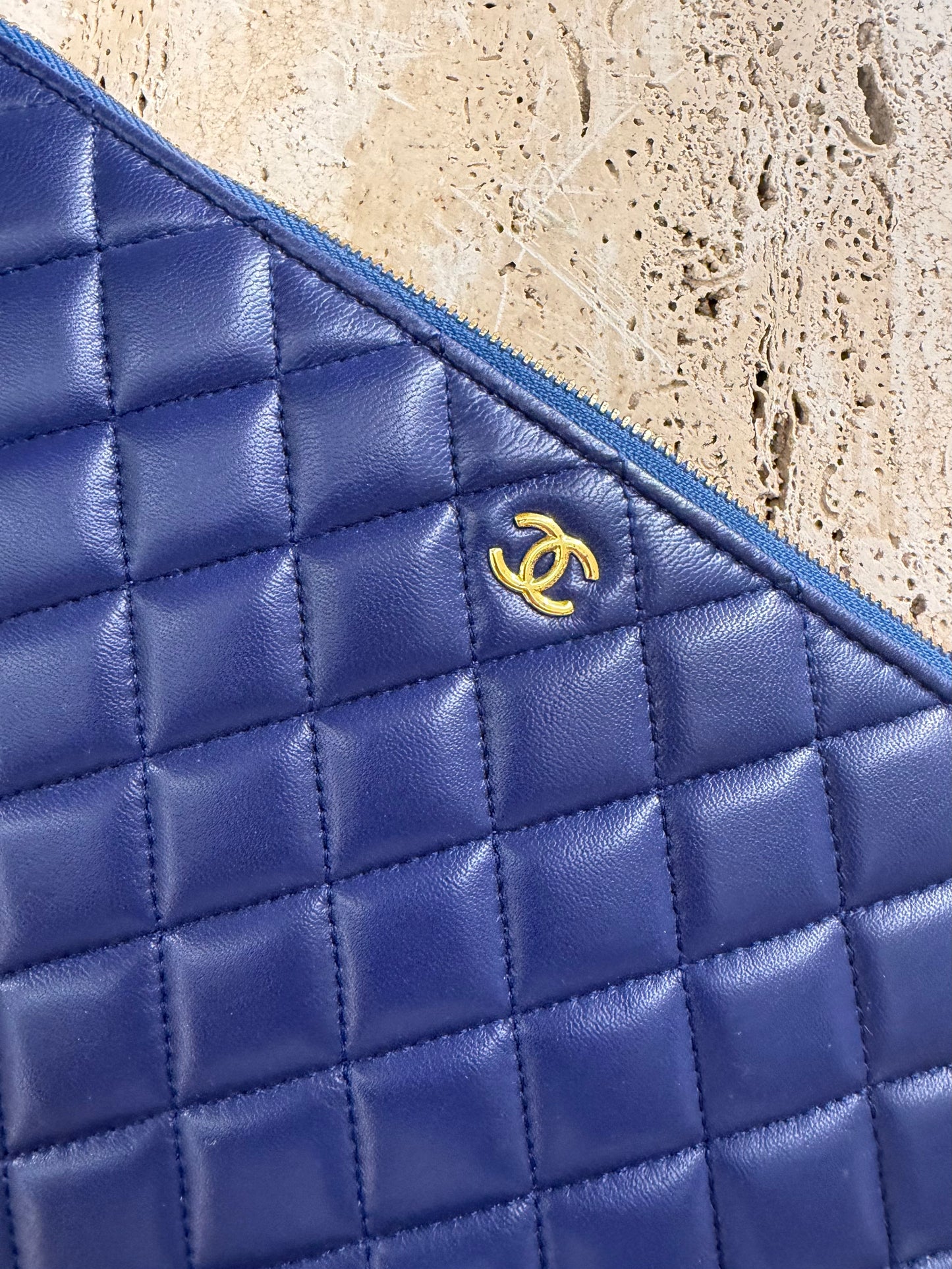 Chanel  vip gift make up second hand